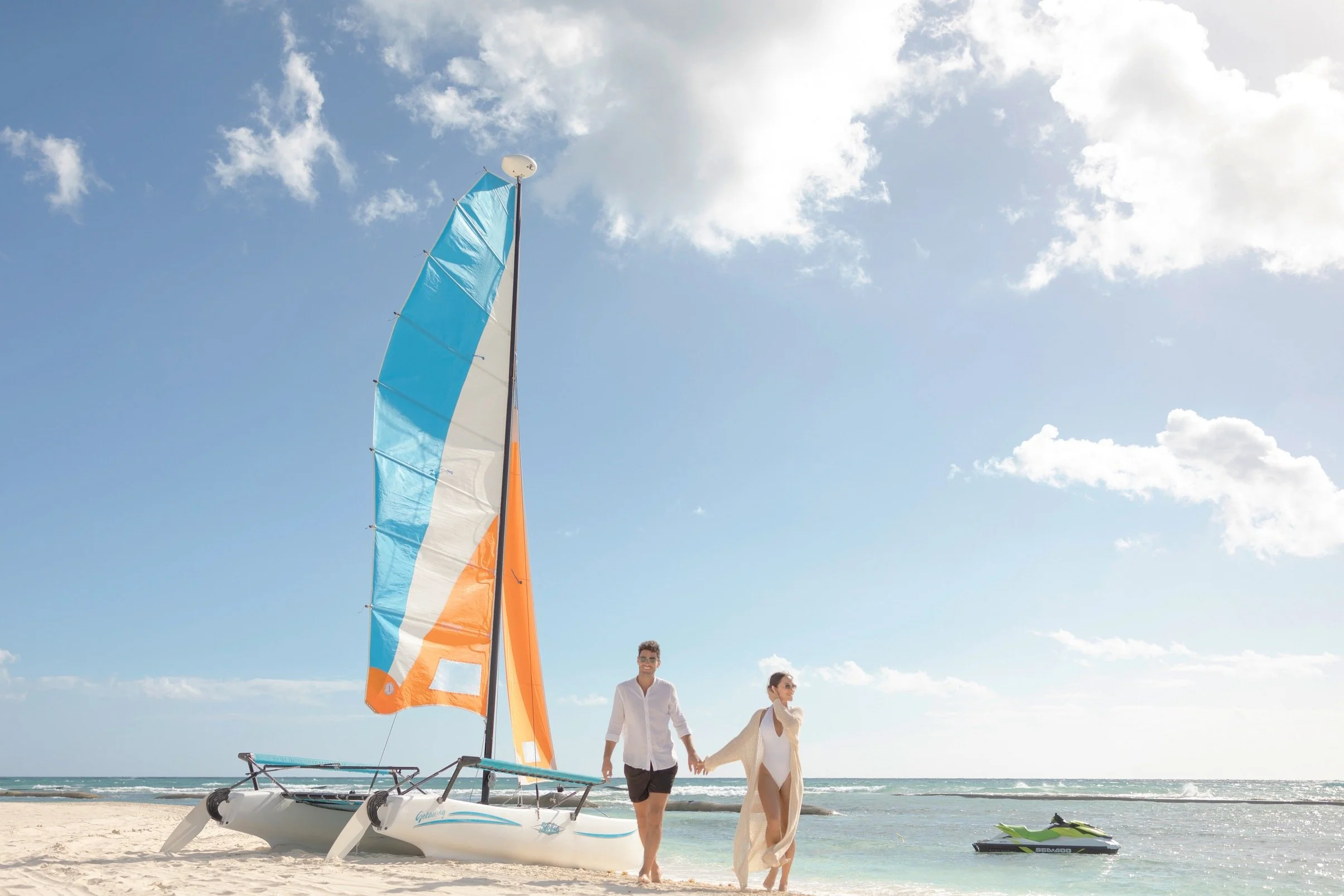 083-Sailing-Activity-on-the-Resort-Beach.jpg