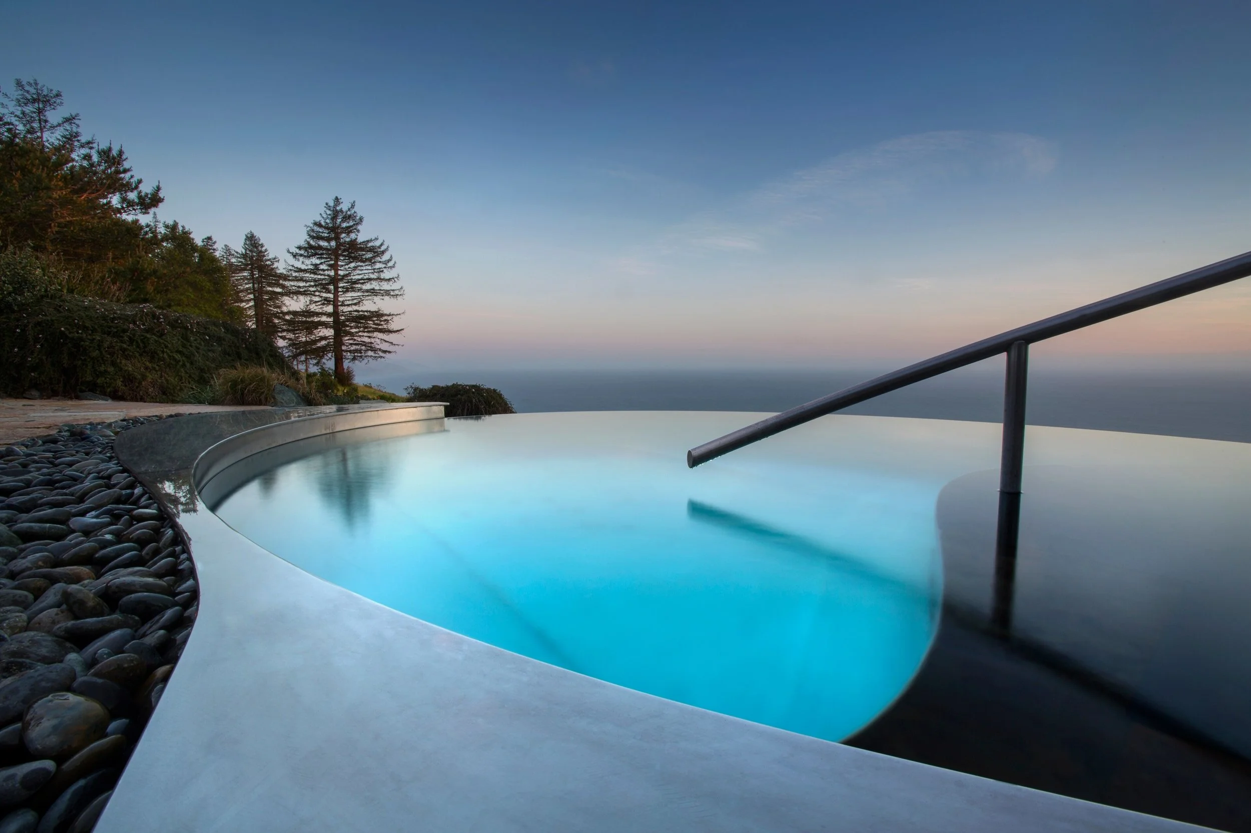 25-Meditation-Infinity-Spa-Pool.jpg