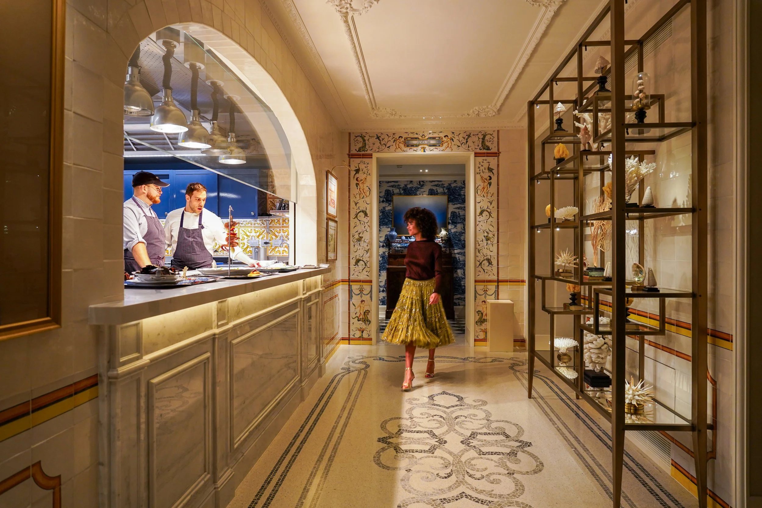 Four-Seasons-Firenze-Palazzo-del-Nero-Interior-Arrival-Ambience.jpg