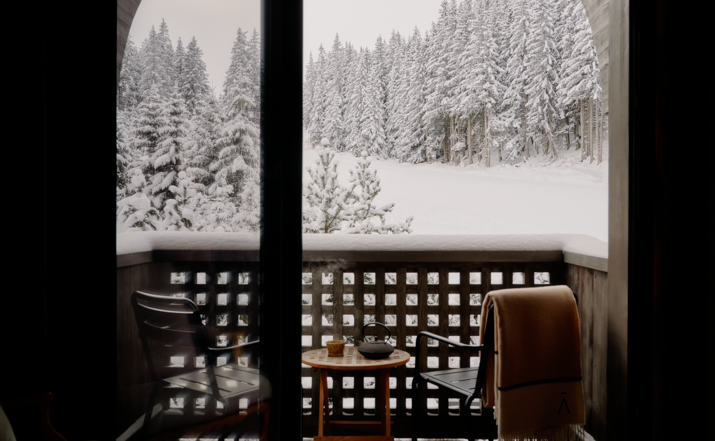 aman_le_melezin_france_-_accomodation_suite_ski_piste_0.png