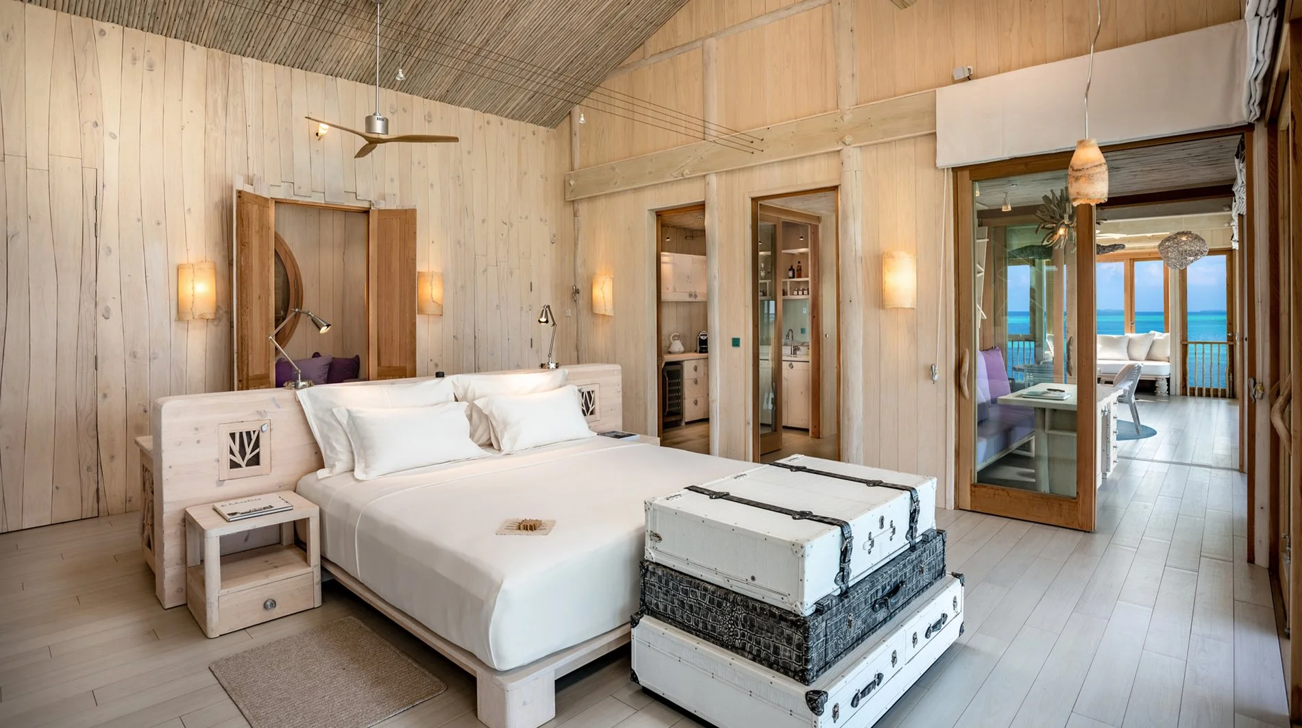 soneva-jani-1-bedroom-water-reserve-bedroom2.jpg