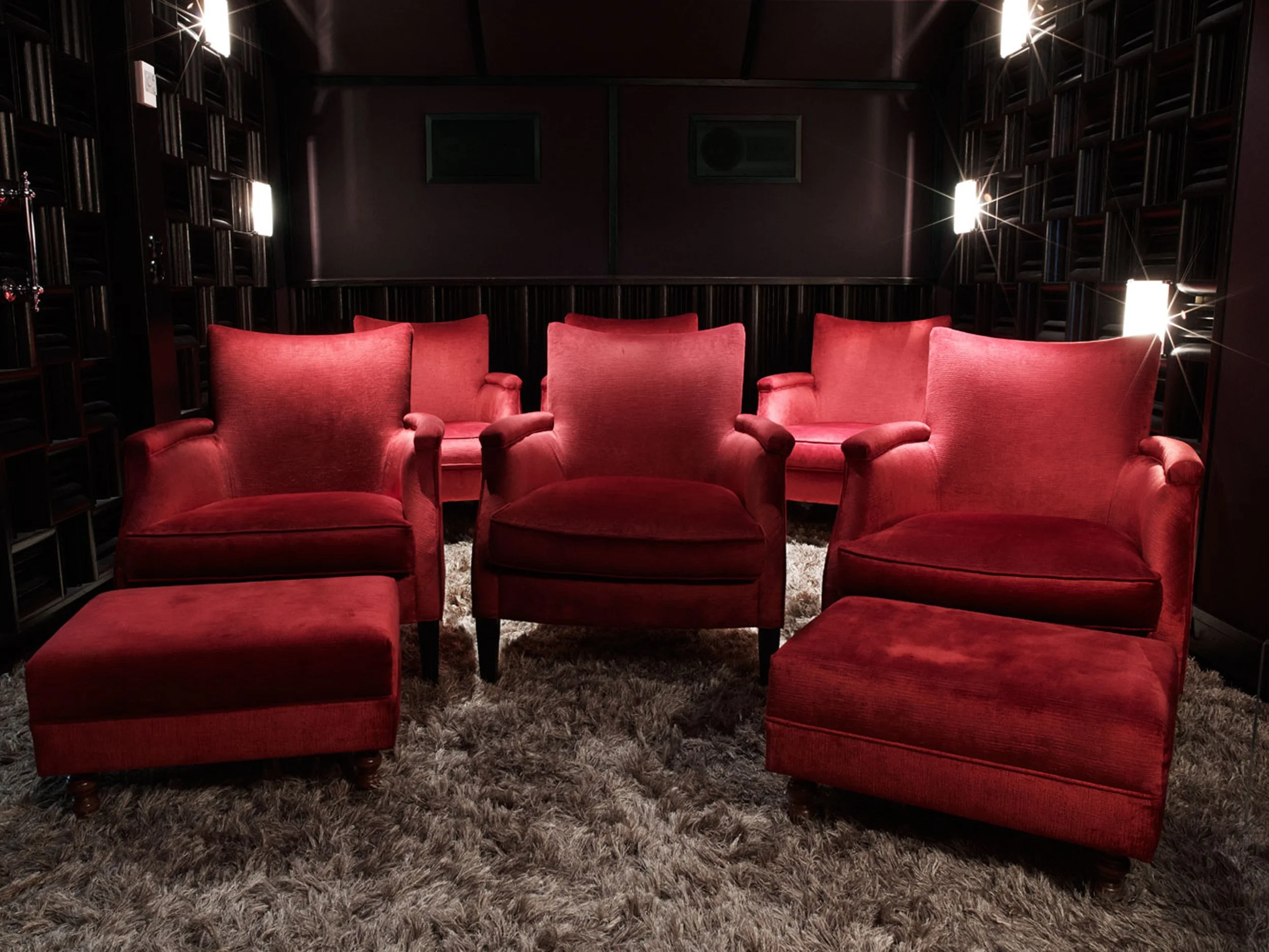 11-Grand-Hotel-Stockholm-Princess-Lilian-Suite-Cinema.jpg