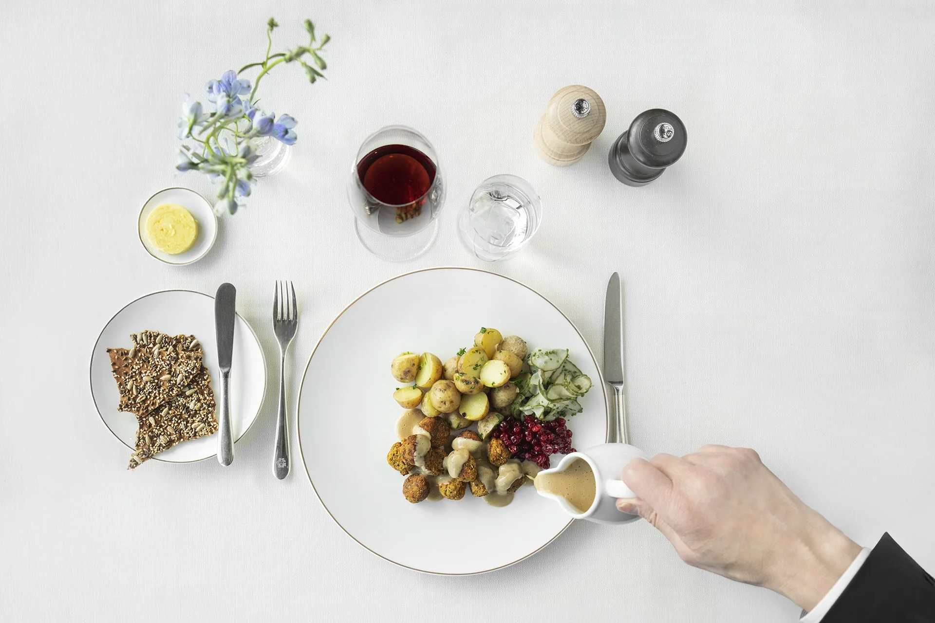 28-Grand-Hotel-Stockholm-One-Planet-Plate.jpg