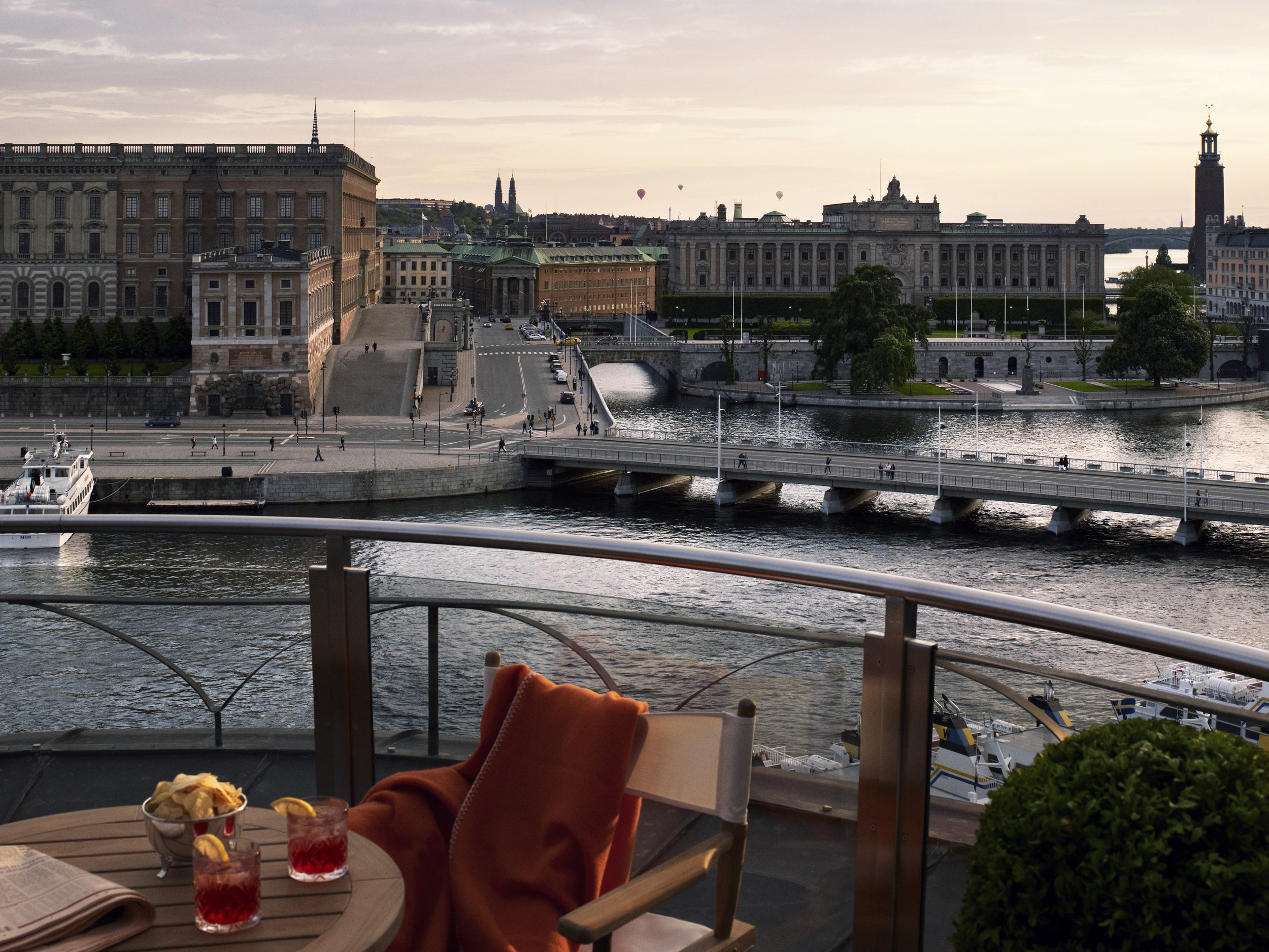 37-Grand-Hotel-Stockholm-Royal-Palace-View-From-the-Hotel.jpg