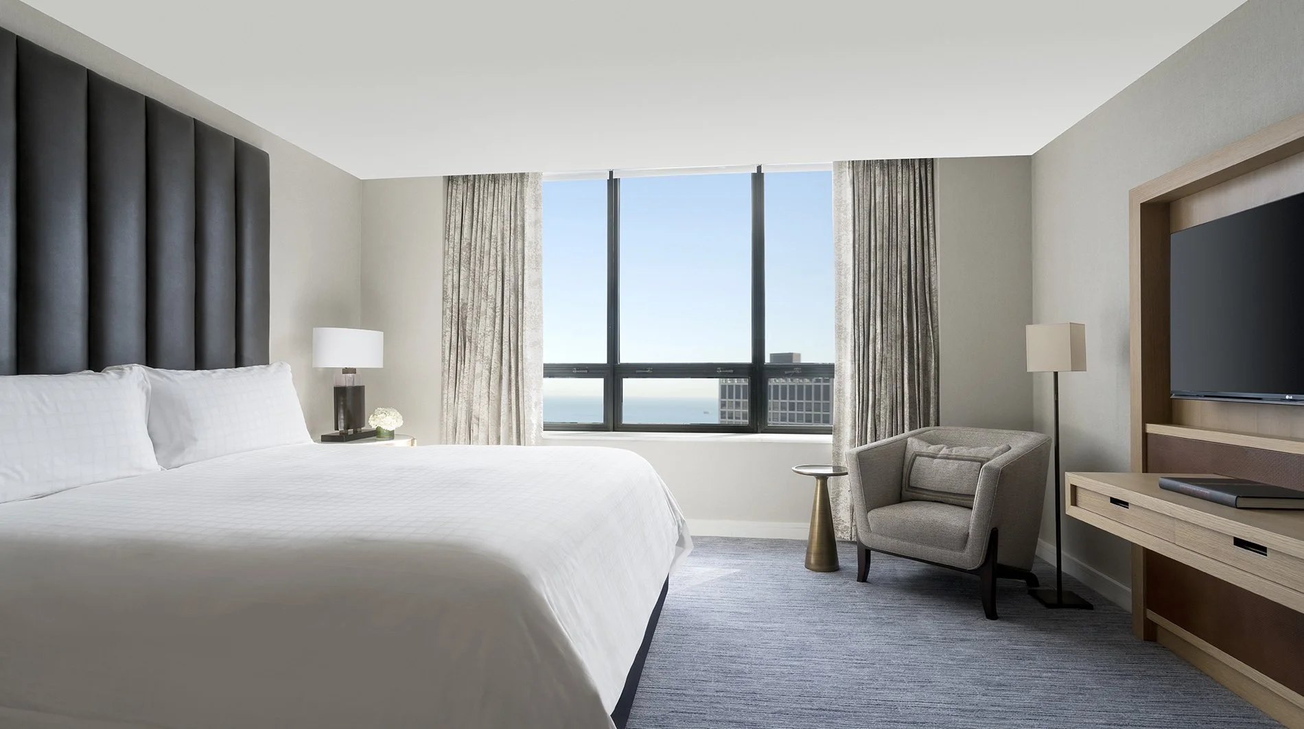 The-Ritz-Carlton-Chicago-navy-second-bedroom.jpg