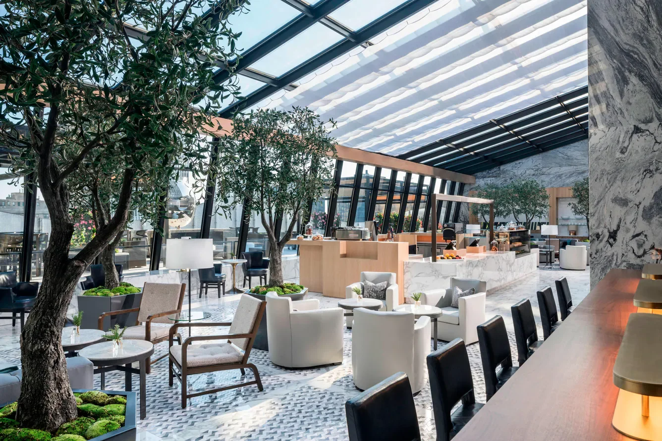chirz-cafe-0044-hor-clsc.jpg.webp