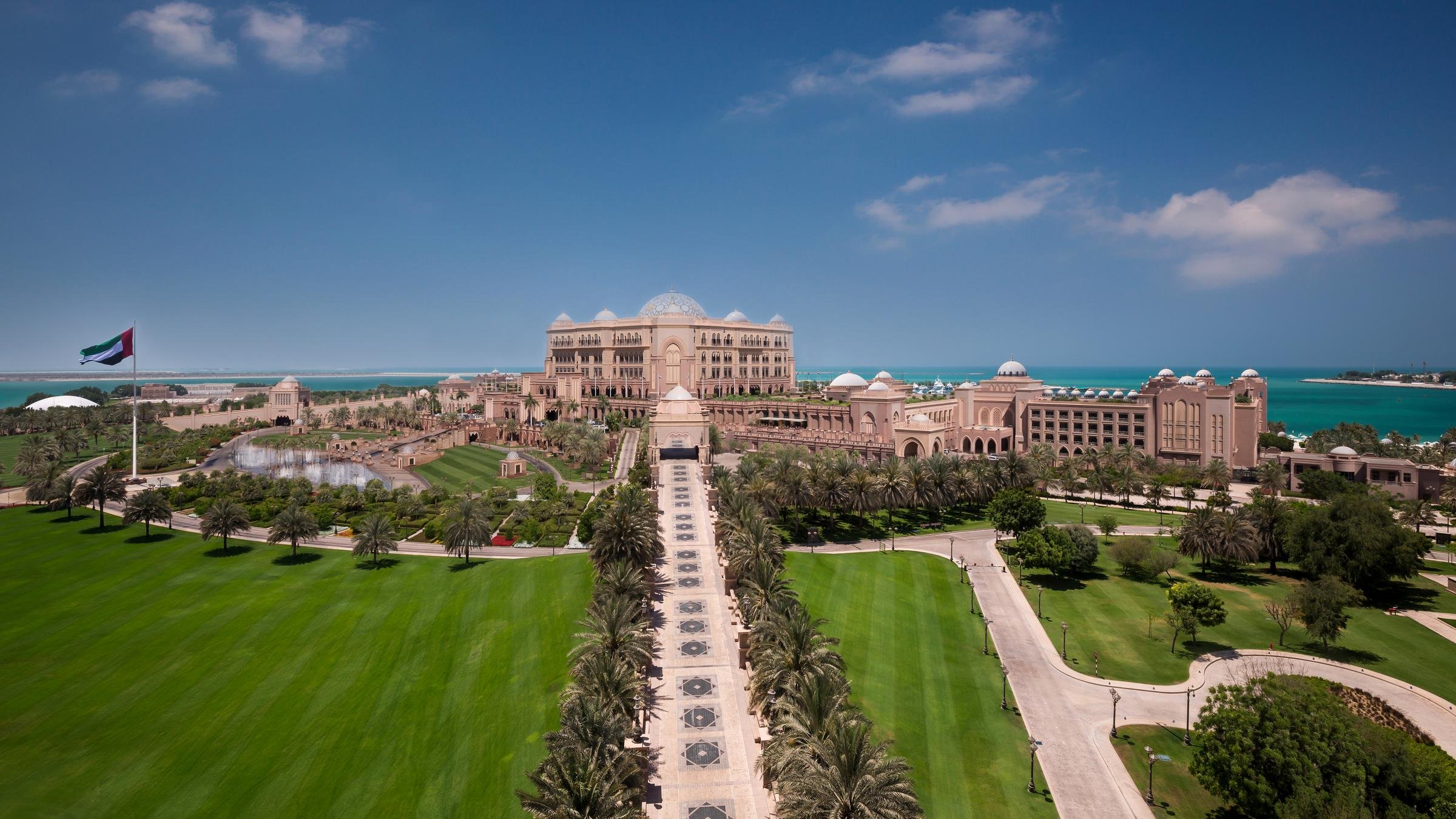 Palace-Aerial-Approach.jpg