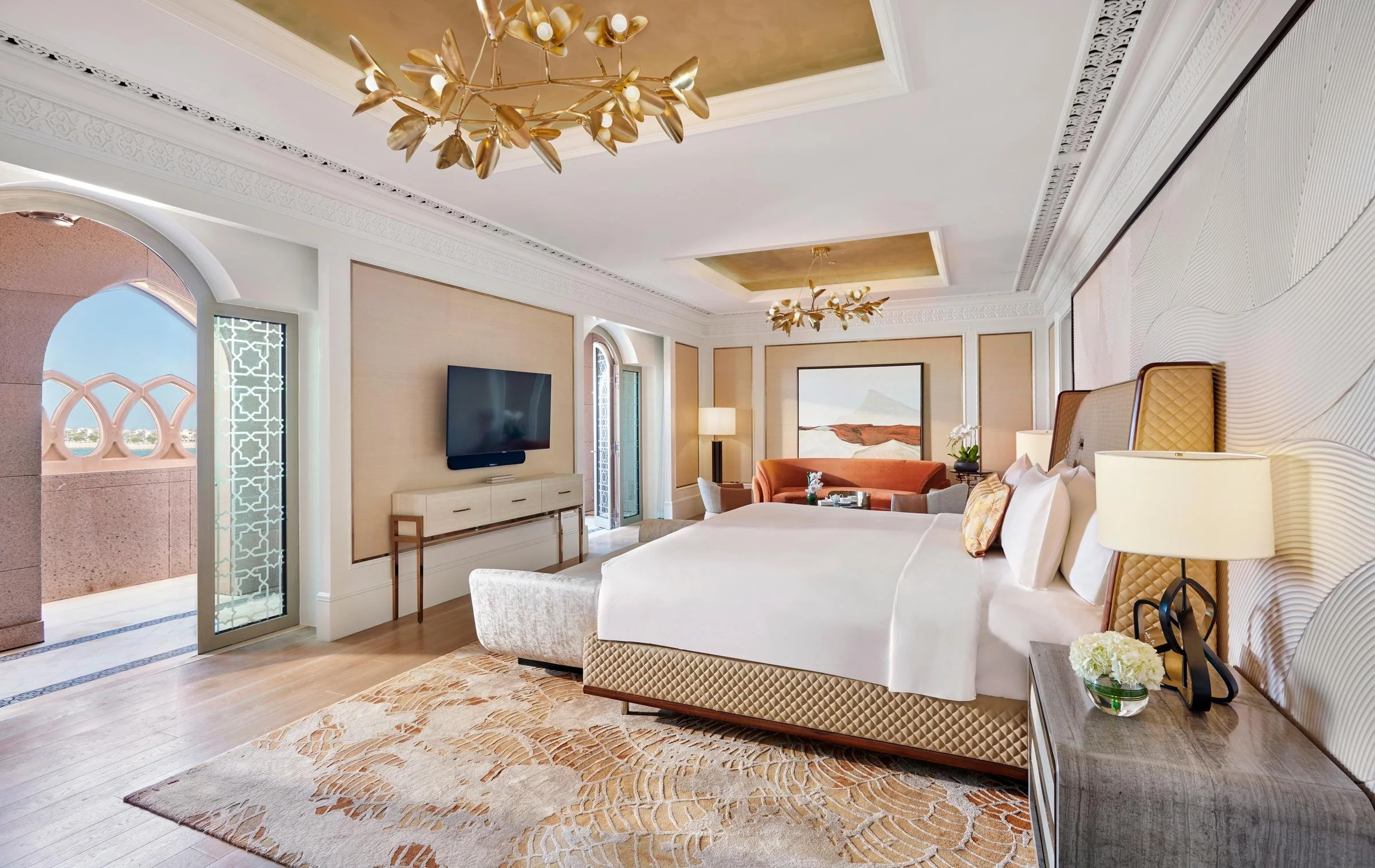 Royal-Suite-Bedroom.jpg