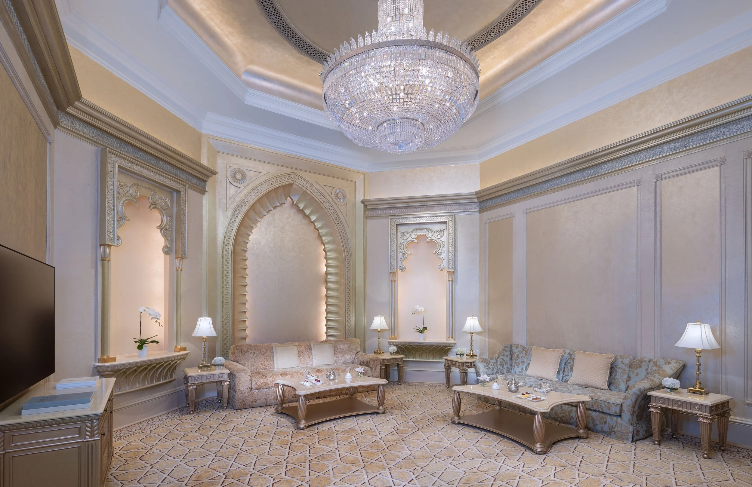 Three-Bedroom-Palace-Suite-Majlis.jpg