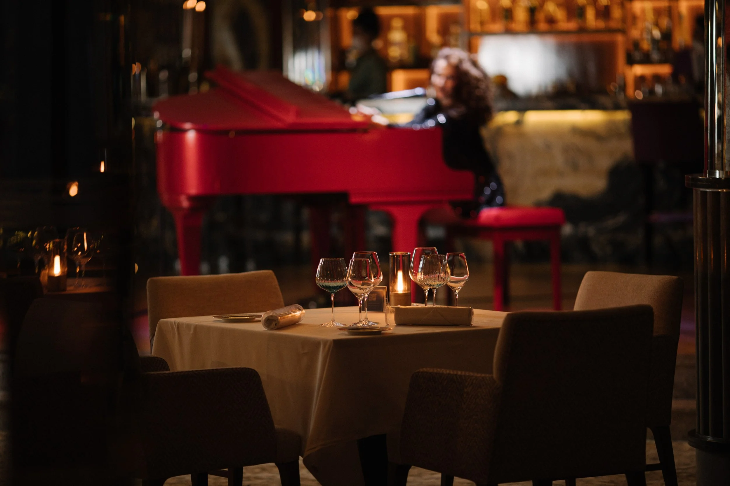 03-Lounge-and-Red-Grand-Piano-BOP-1008.jpg