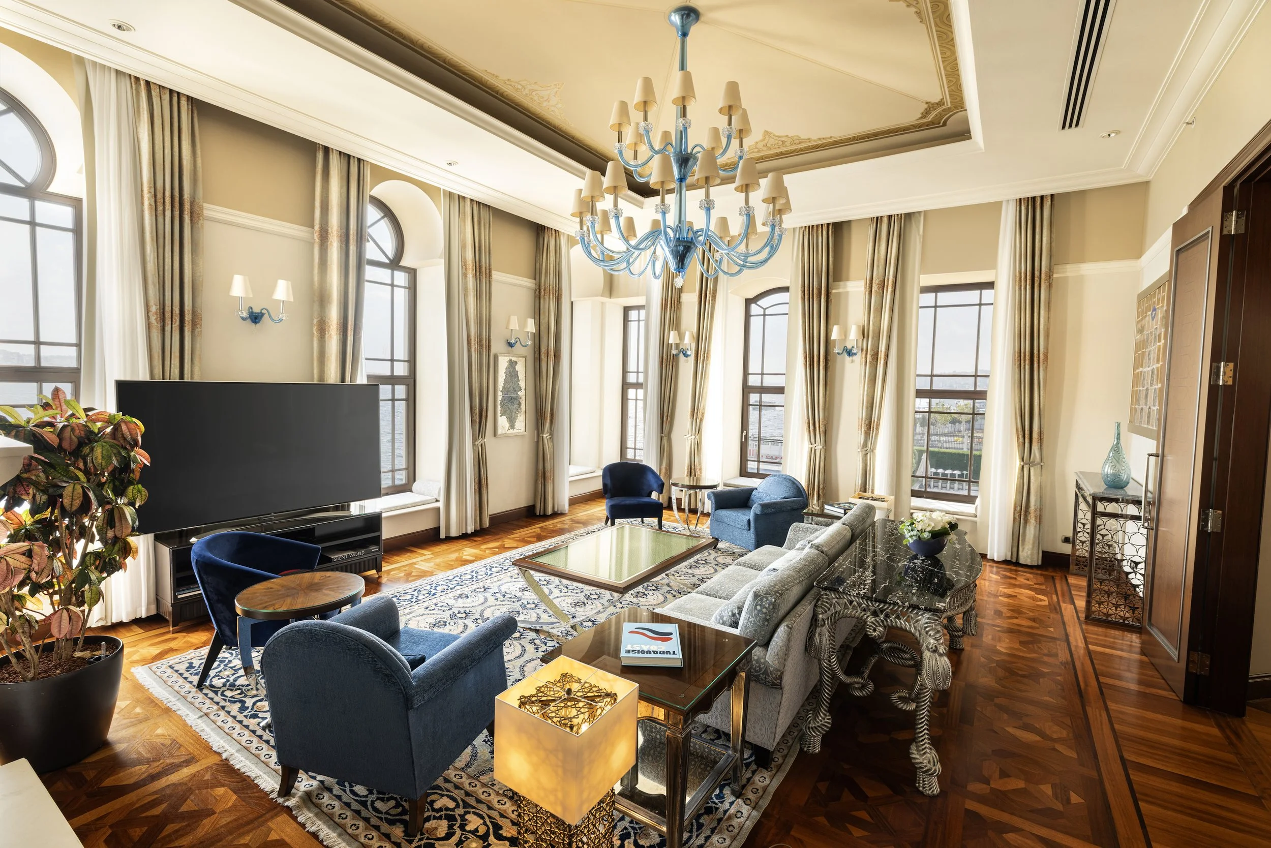 04-Atik-Pasha-Suite-Living-Room-and-Water-Views-BOP-1877.jpg