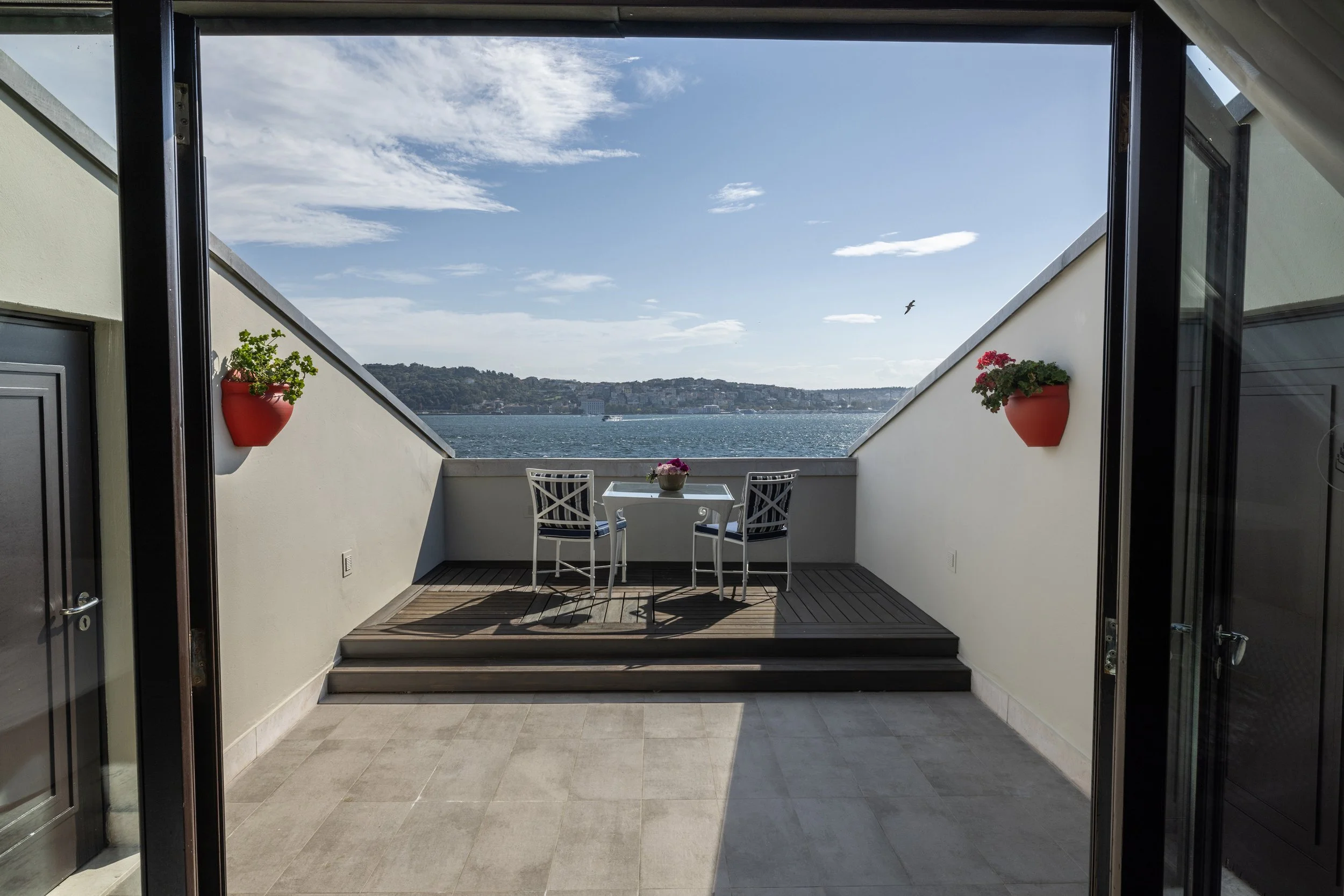 10-Palace-Roof-Suite-Steps-to-Private-Terrace-BOP-1886.jpg
