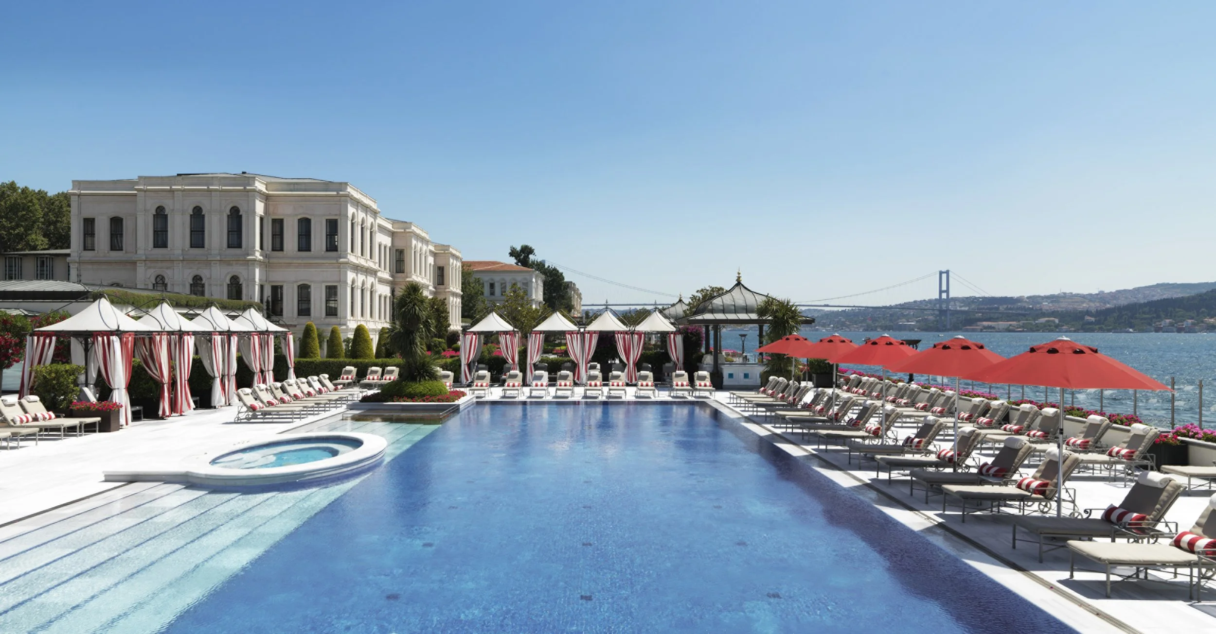 12-Hotel-Pool-and-Palace-Facade-BOP-0378.jpg