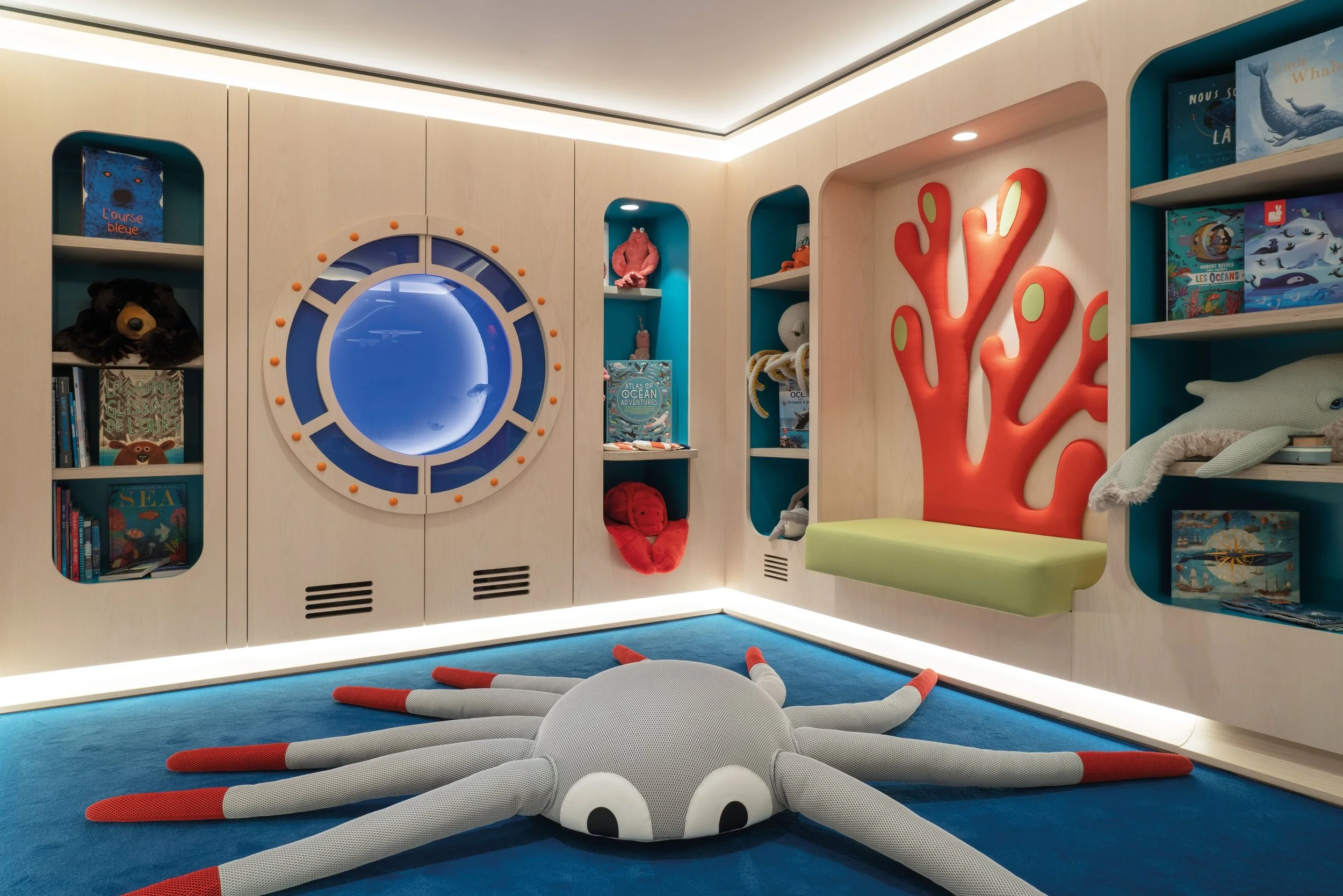 08-Le-Carrousel-Underwater-Room.jpg