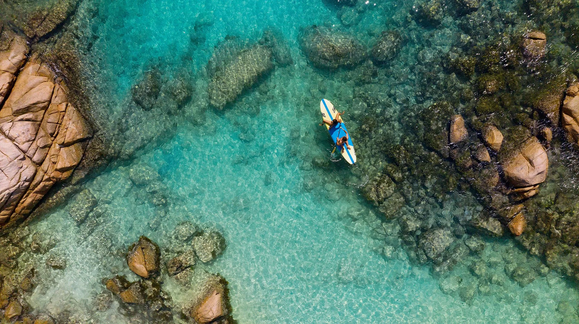 raffles-seychelles-paddle-boarding.jpg