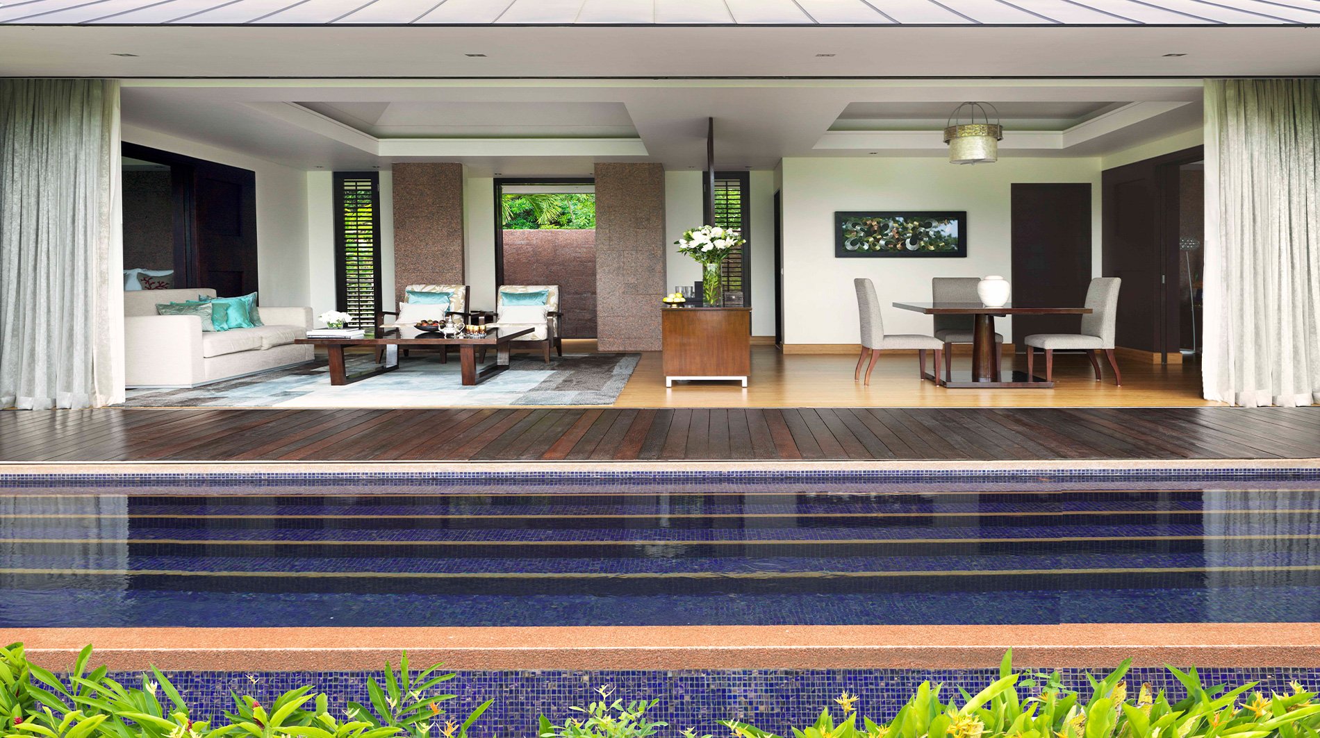 raffles-seychelles-beachfront-villa.jpg