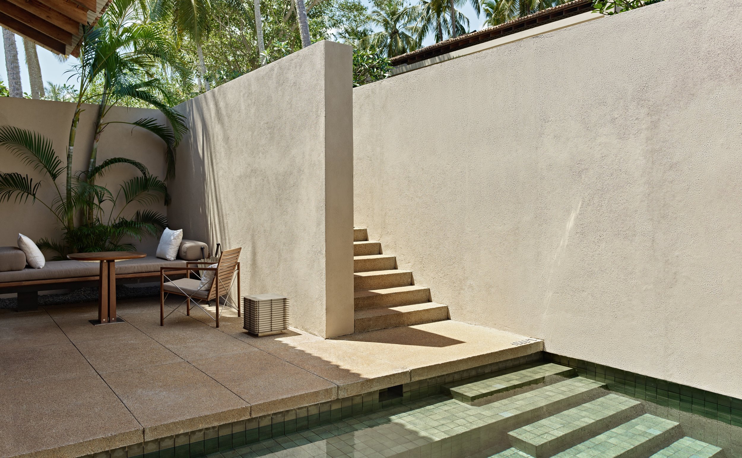 04-Amanwella-Suite-Private-Plunge-Pool-Courtyard.jpg