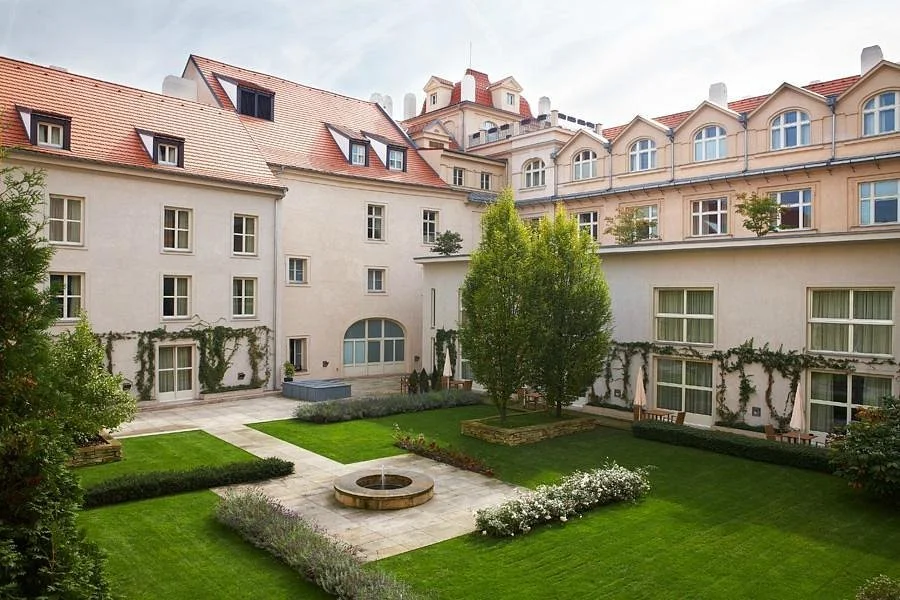 mandarin-oriental-prague.jpg