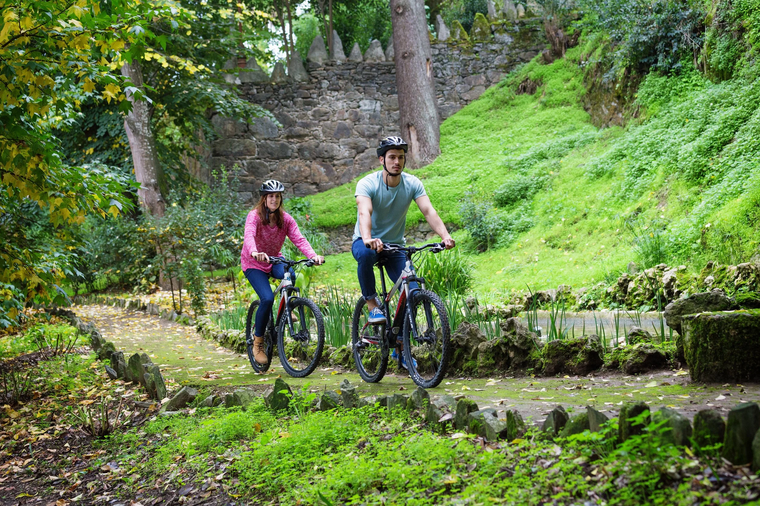 07-Six-Senses-Douro-Valley-Cycling-in-the-Douro.jpg