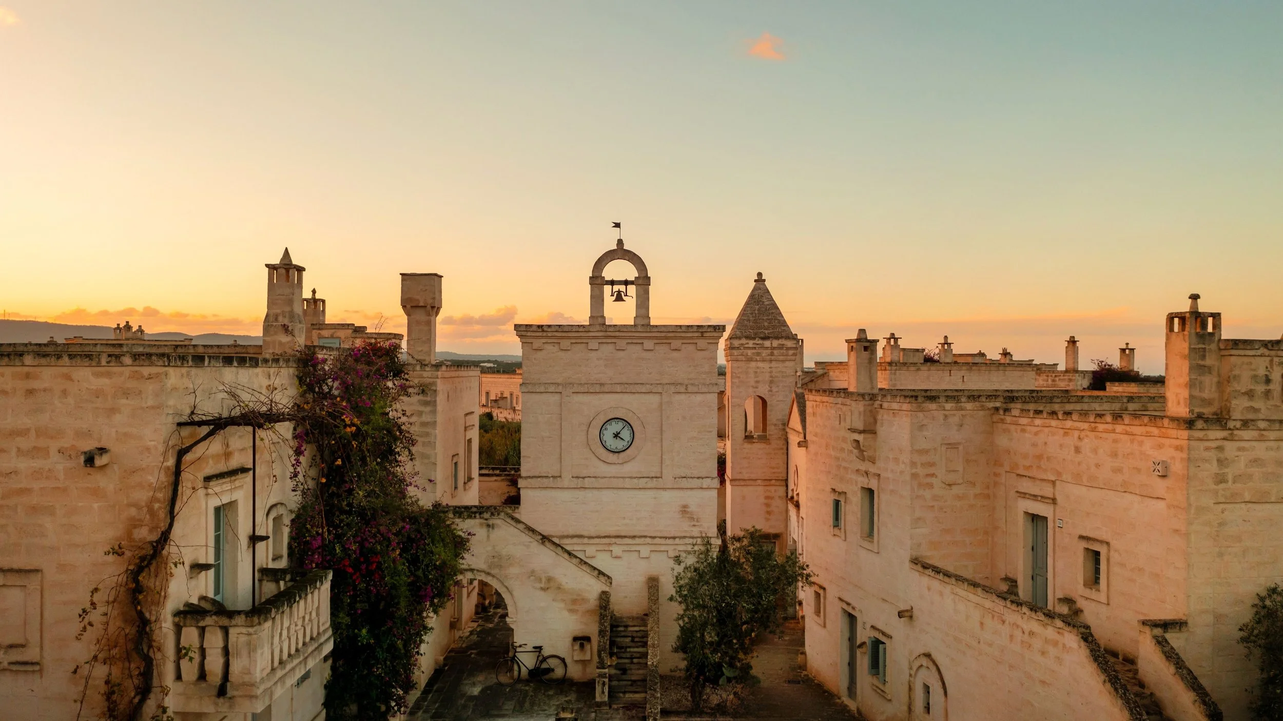 02-Borgo-Egnazia-Piazza-and-Clock-Tower.jpg