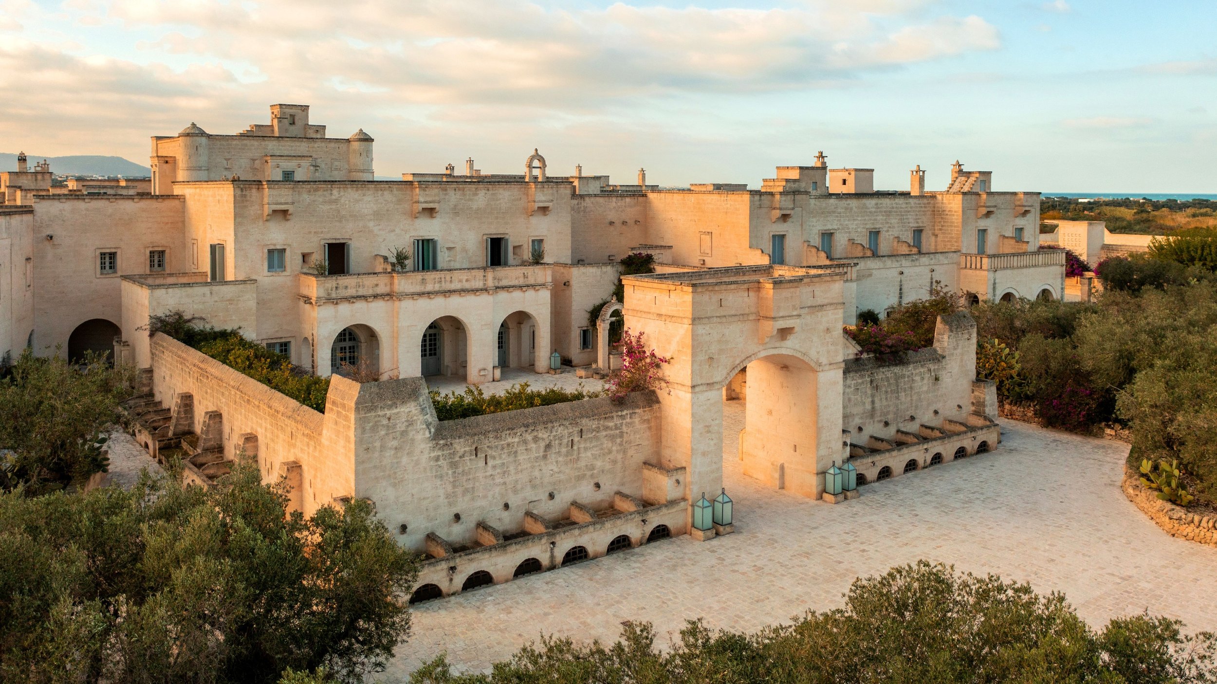 13-Borgo-Egnazia-Hotel-Entrance-and-Arrival-Courtyard.jpg