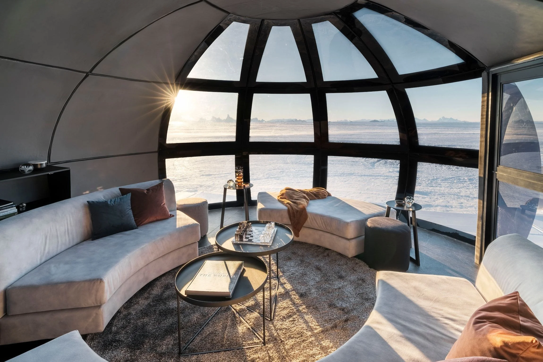 03-White-Desert-Echo-Panoramic-Lounge.jpg