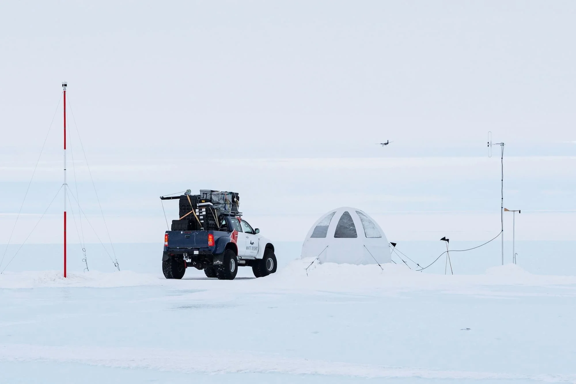 09-White-Desert-Field-Operations-on-the-Ice.jpg