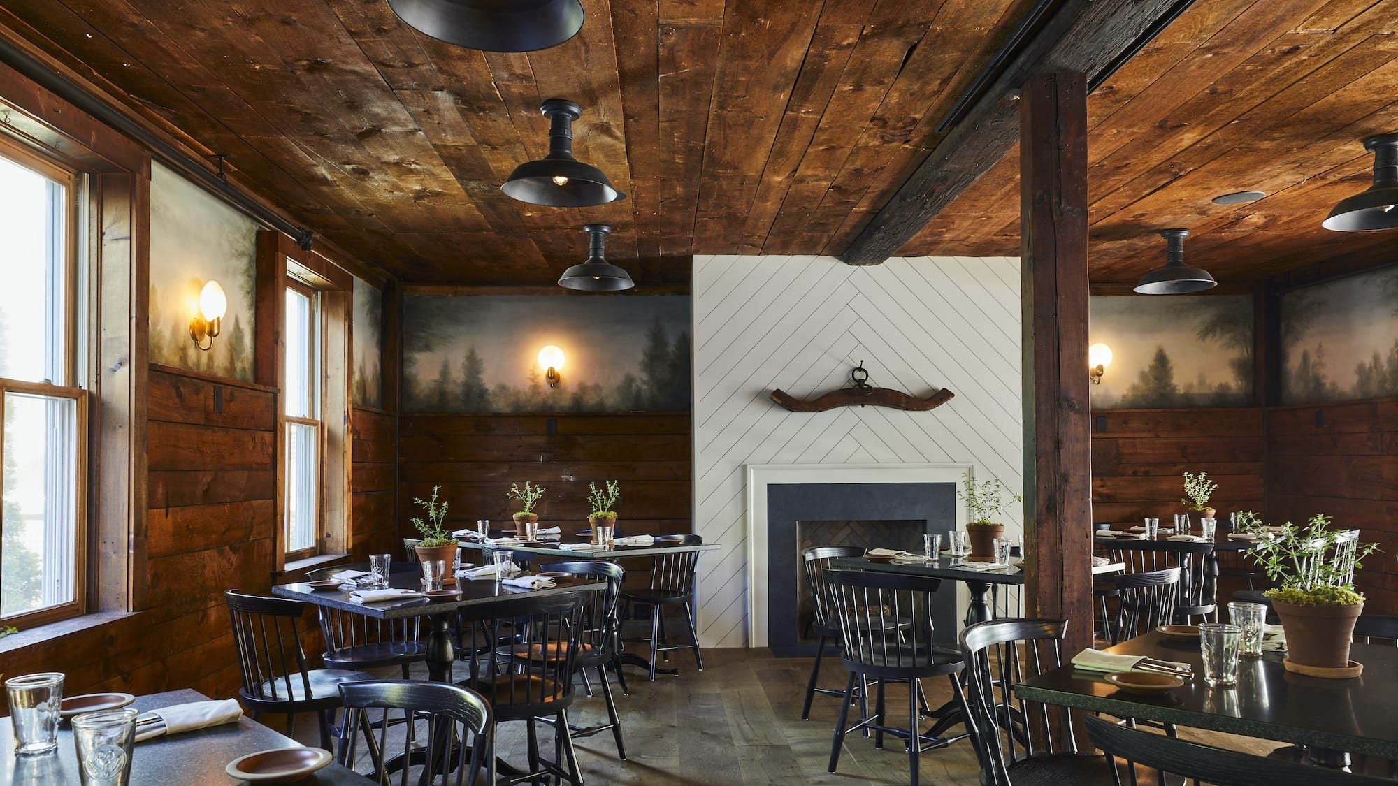 03-White-Barn-Inn-Little-Barn-Interior.jpg