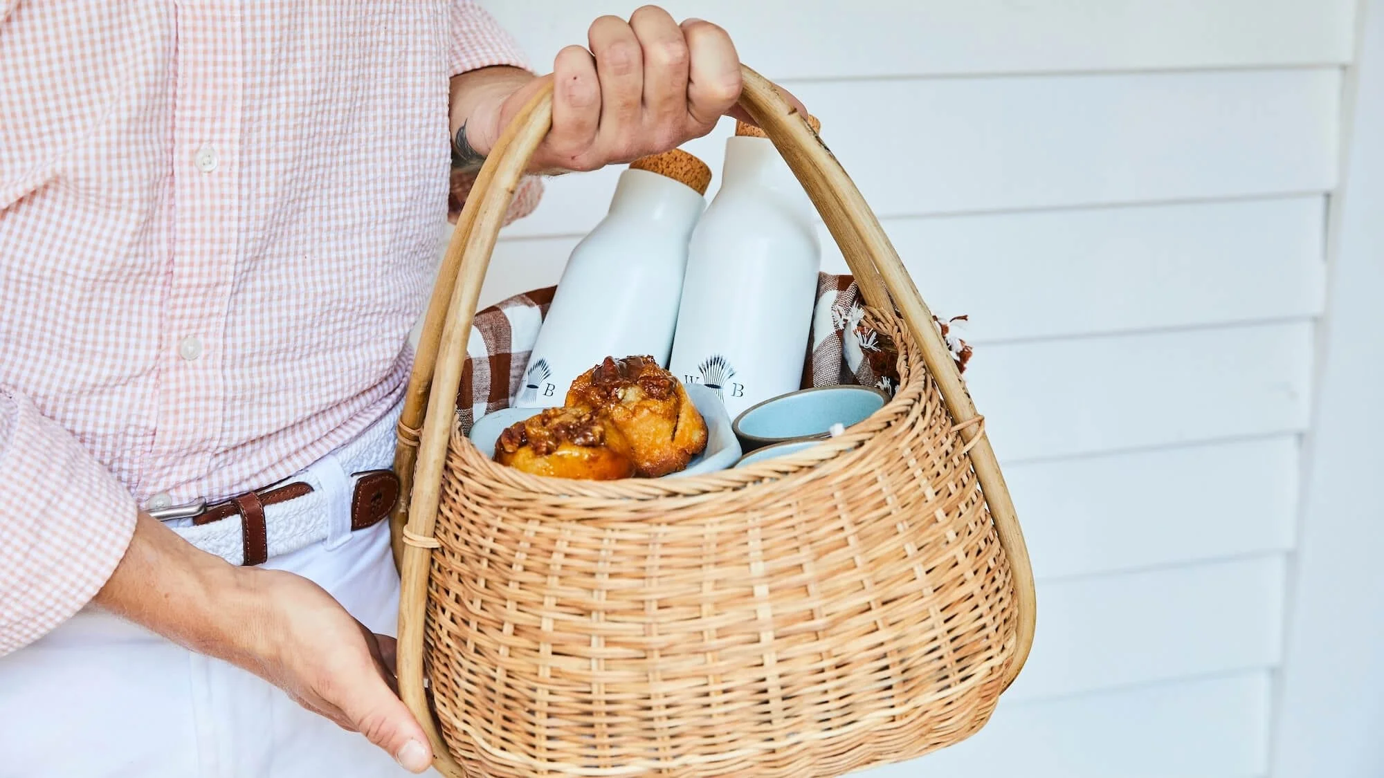 07-White-Barn-Inn-Picnic-Basket-Experience.jpg