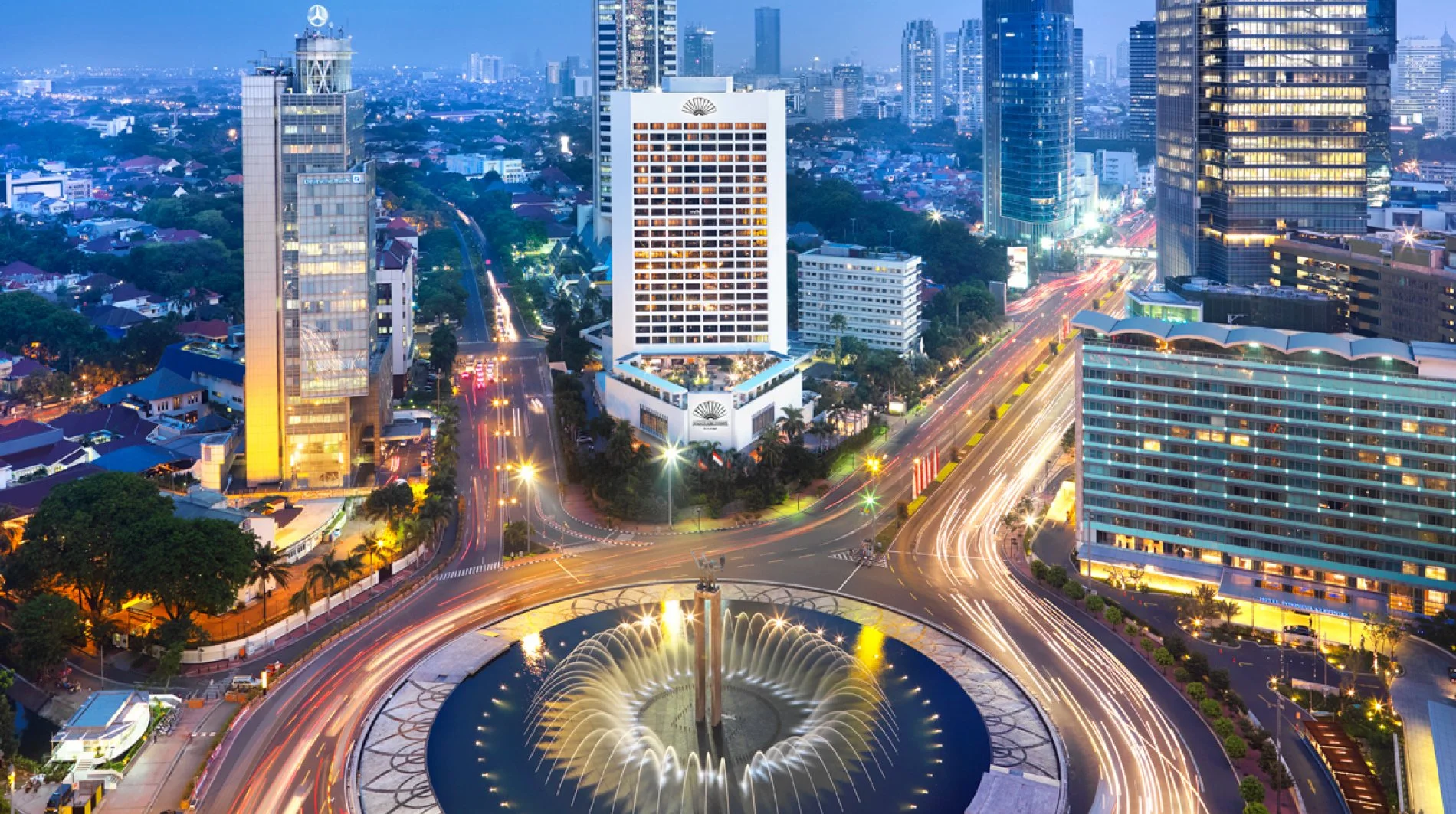 mandarin-oriental-jakarta-facade.jpg
