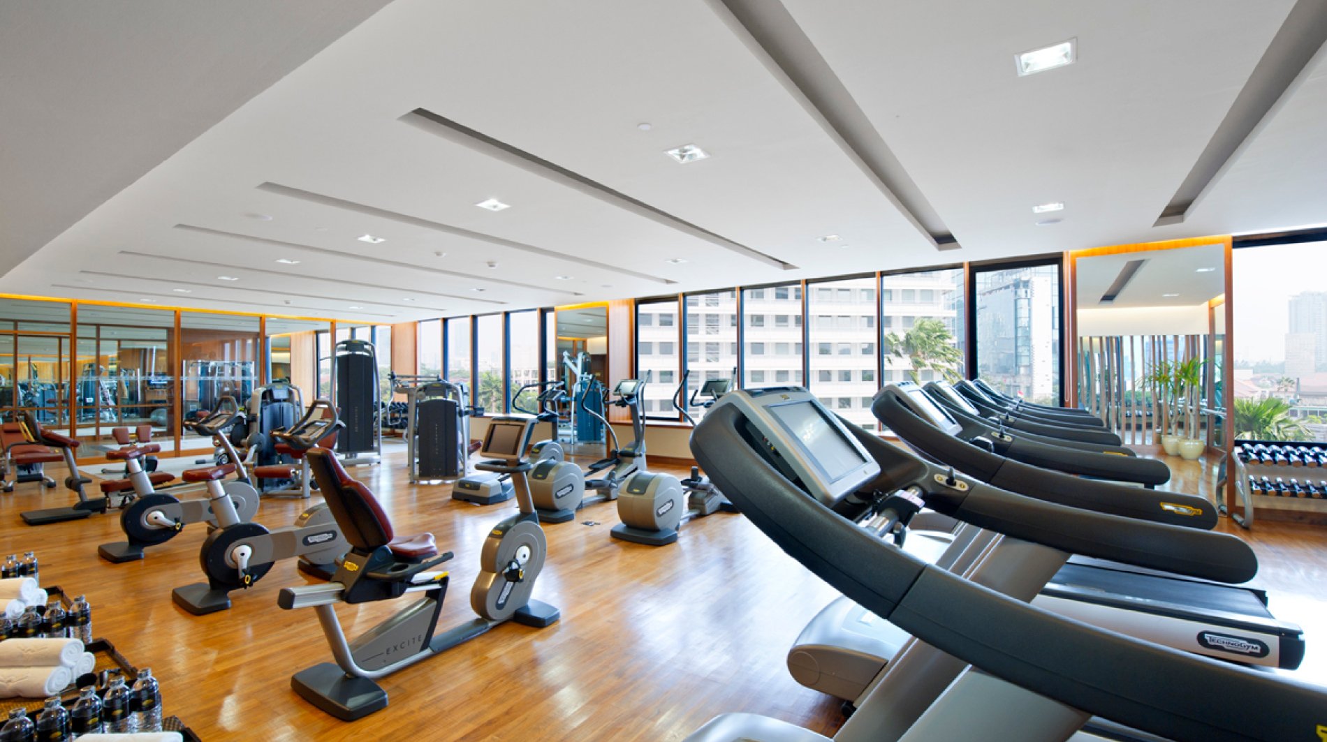 mandarin-oriental-jakarta-gym.jpg