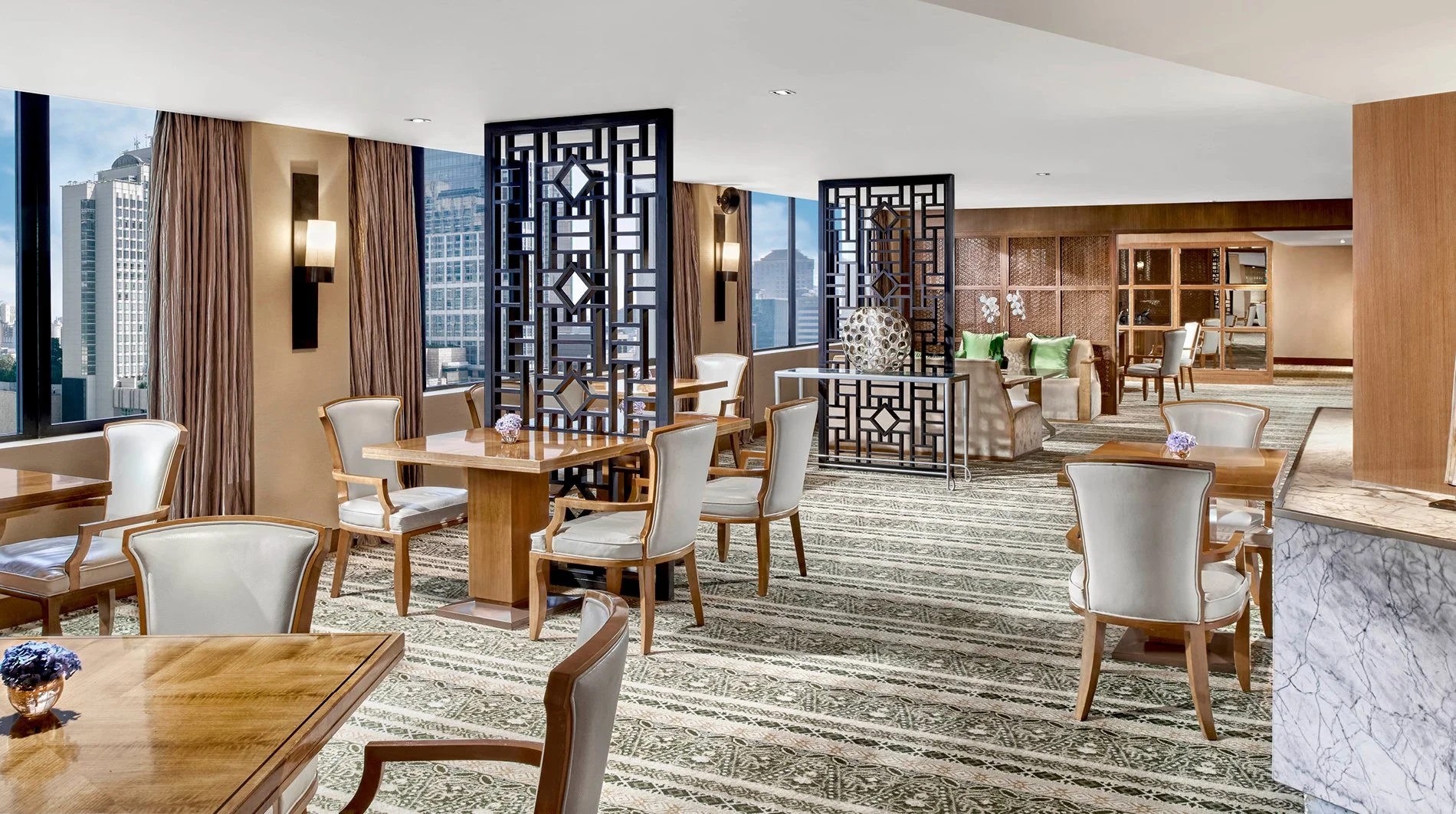 mandarin-oriental-jakarta-club-lounge.jpg