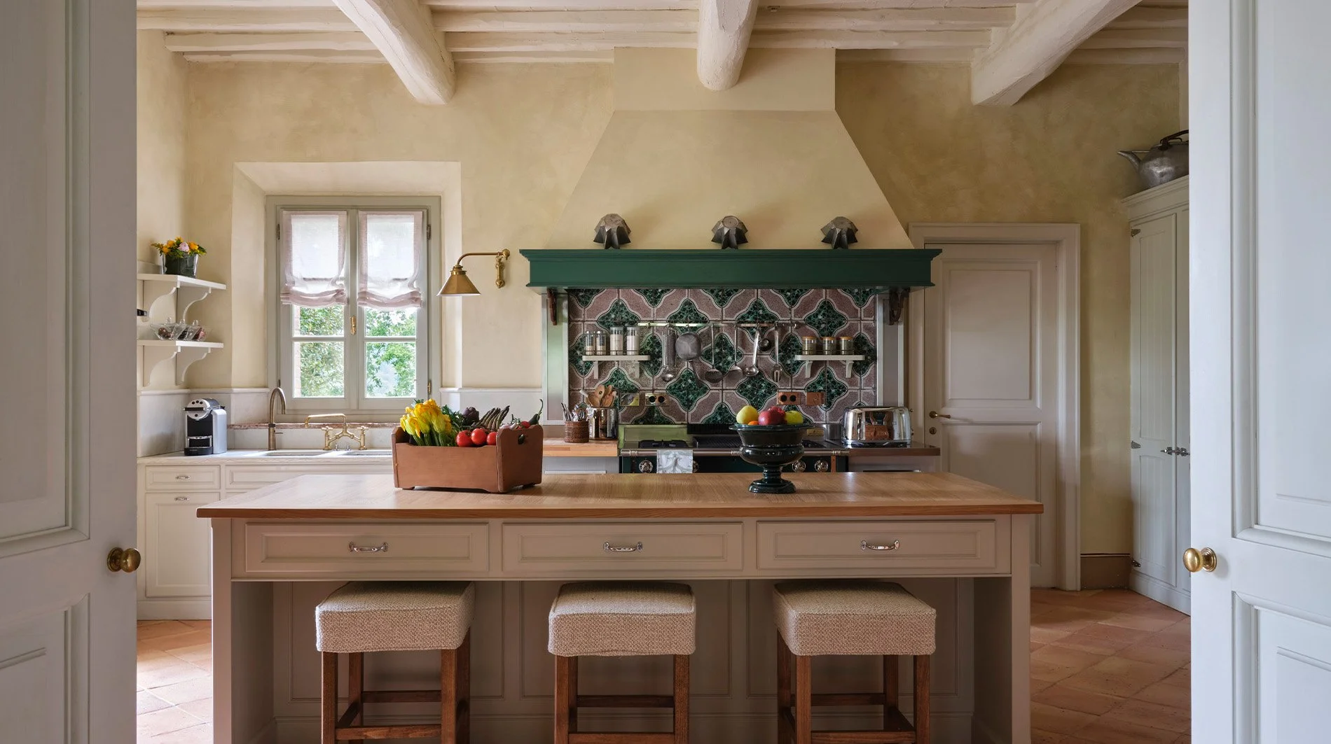 rosewood-castiglion-del-bosco-stabbi-kitchen.jpg