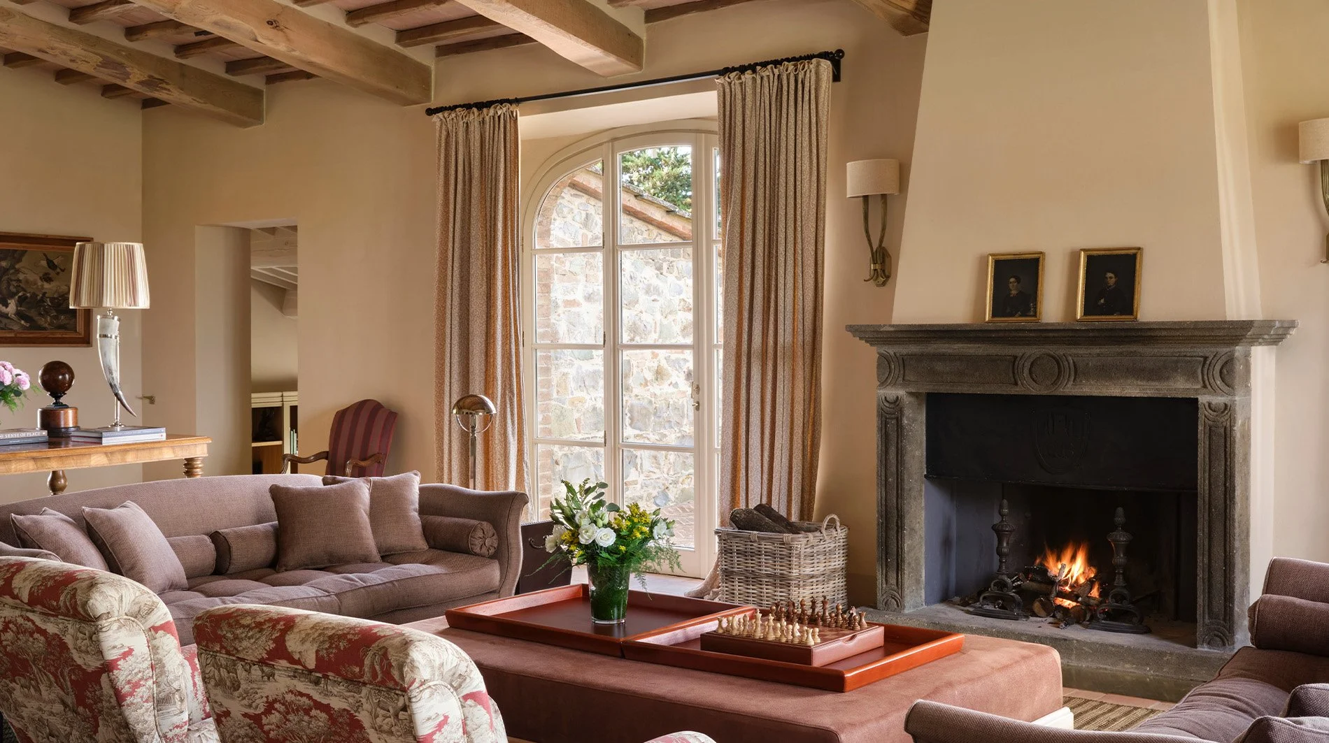 rosewood-castiglion-del-bosco-villa-santana-sitting-room.jpg