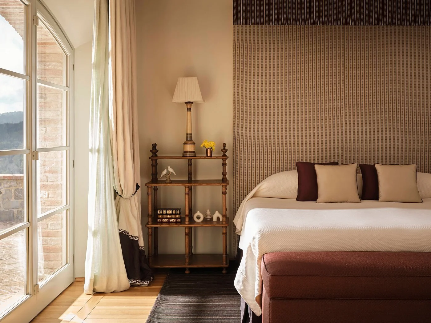 villa-agresto-bedroom.jpg