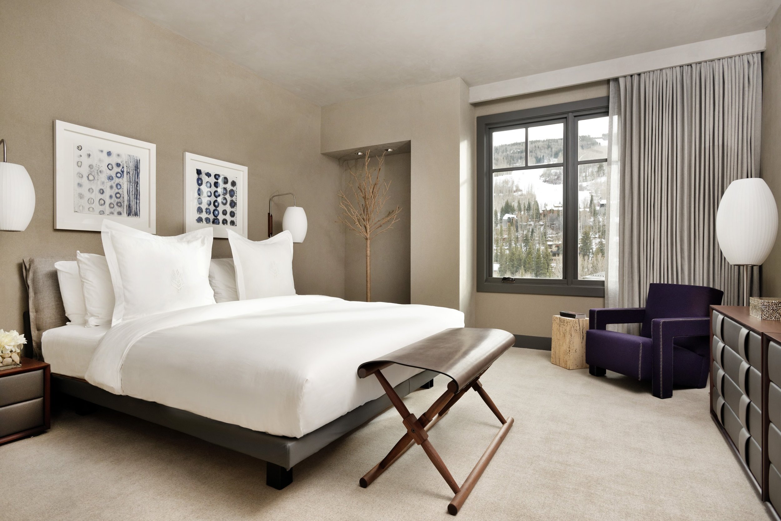 04-Four-Seasons-Vail-Riva-Ridge-Six-Bedroom-Residence-Bedroom.jpg