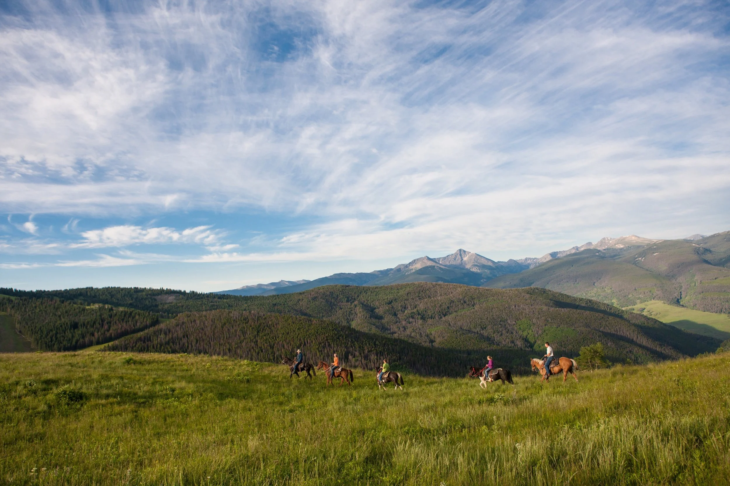07-Four-Seasons-Vail-Summer-Horseback-Riding.jpg