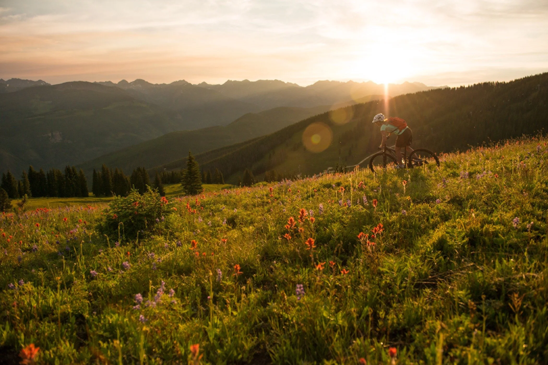 11-Four-Seasons-Vail-Summer-Mountain-Meadow-at-Sunset.jpg