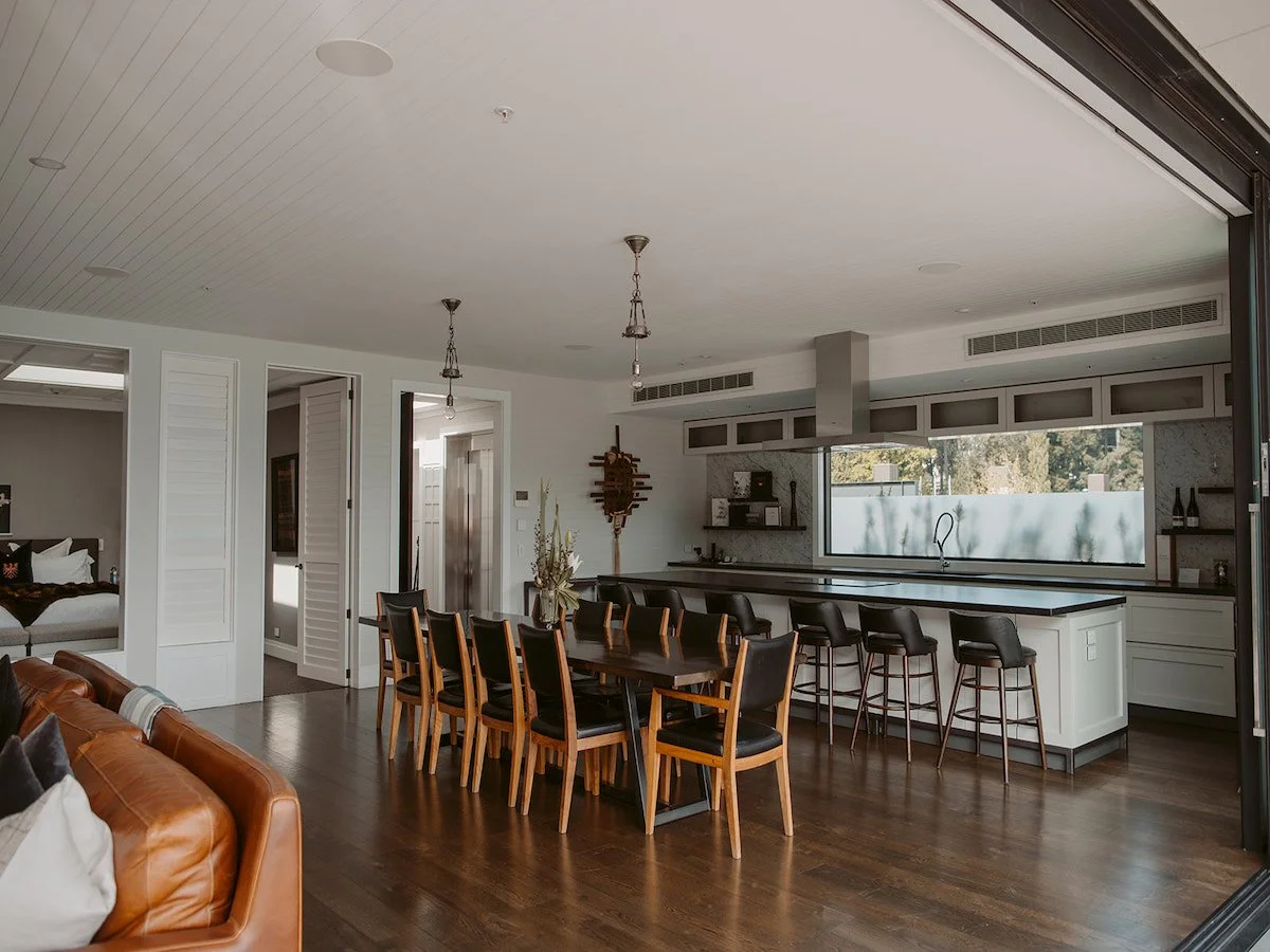 the-penthouse-suite-at-eichardts-private-hotel-gallery-12.jpg