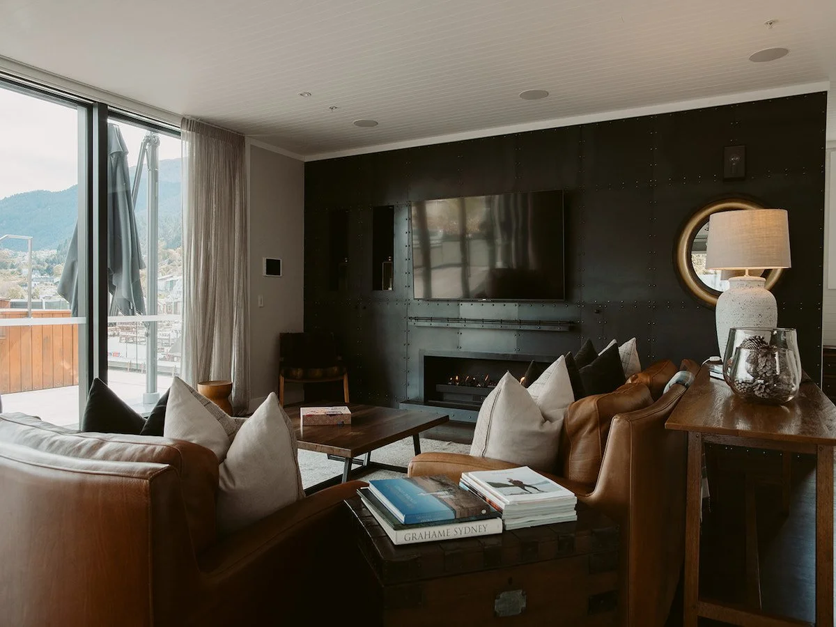 the-penthouse-suite-at-eichardts-private-hotel-gallery-07.jpg