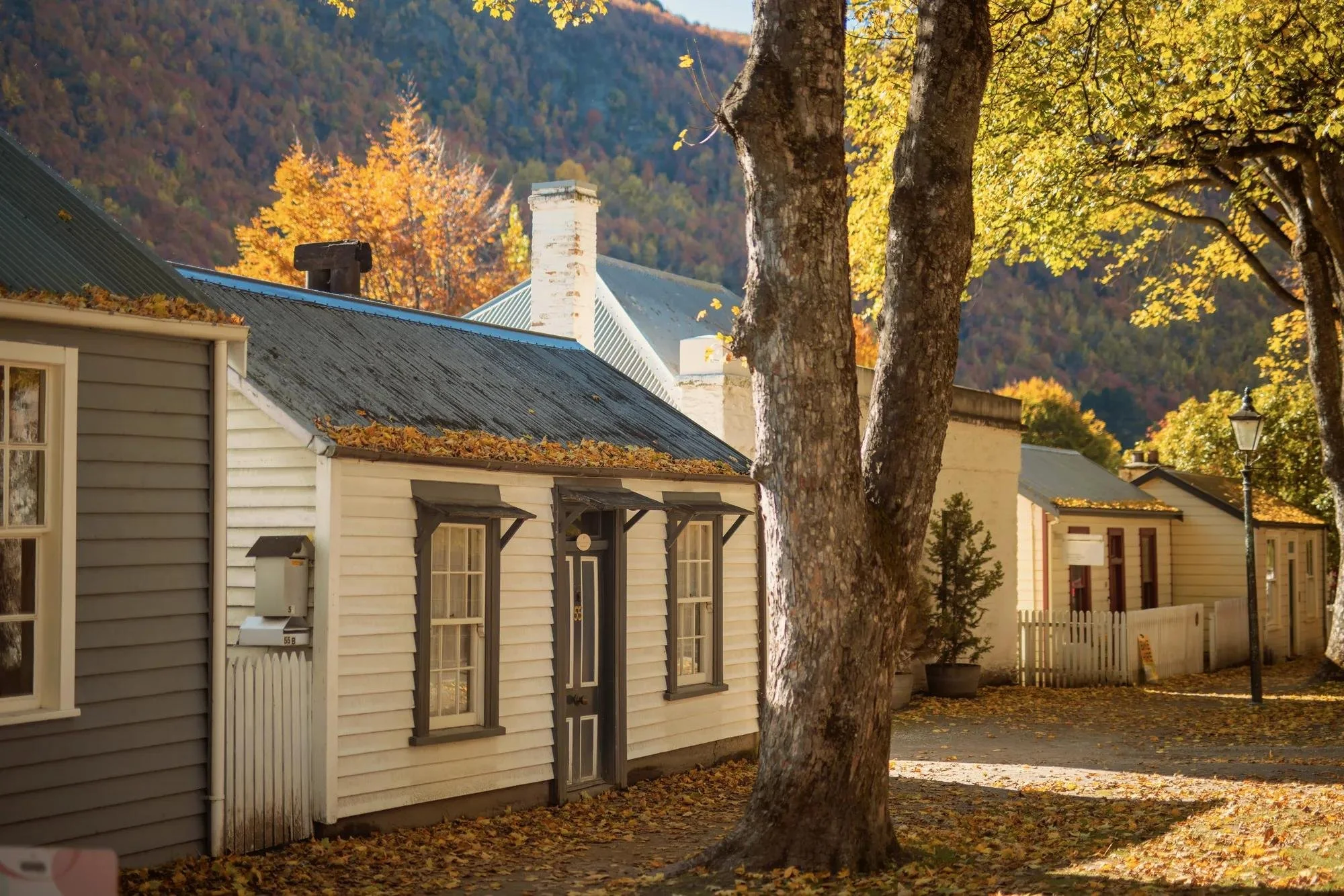 RWNMK_3-0_Brand-com_Assets_Destination_Arrowtown.jpg