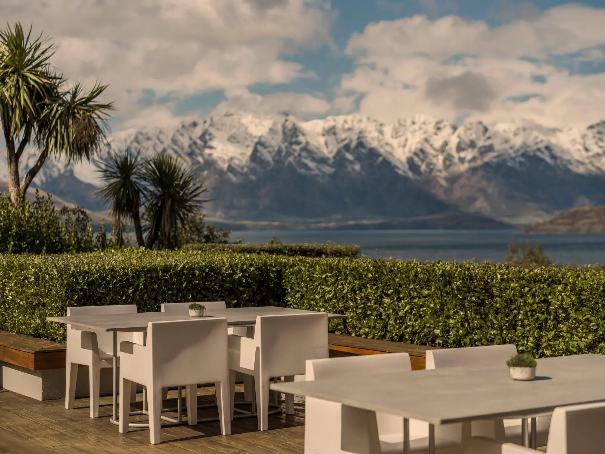 RWNMK_Main-Lodge_Remarkables-Terrace-5.jpg