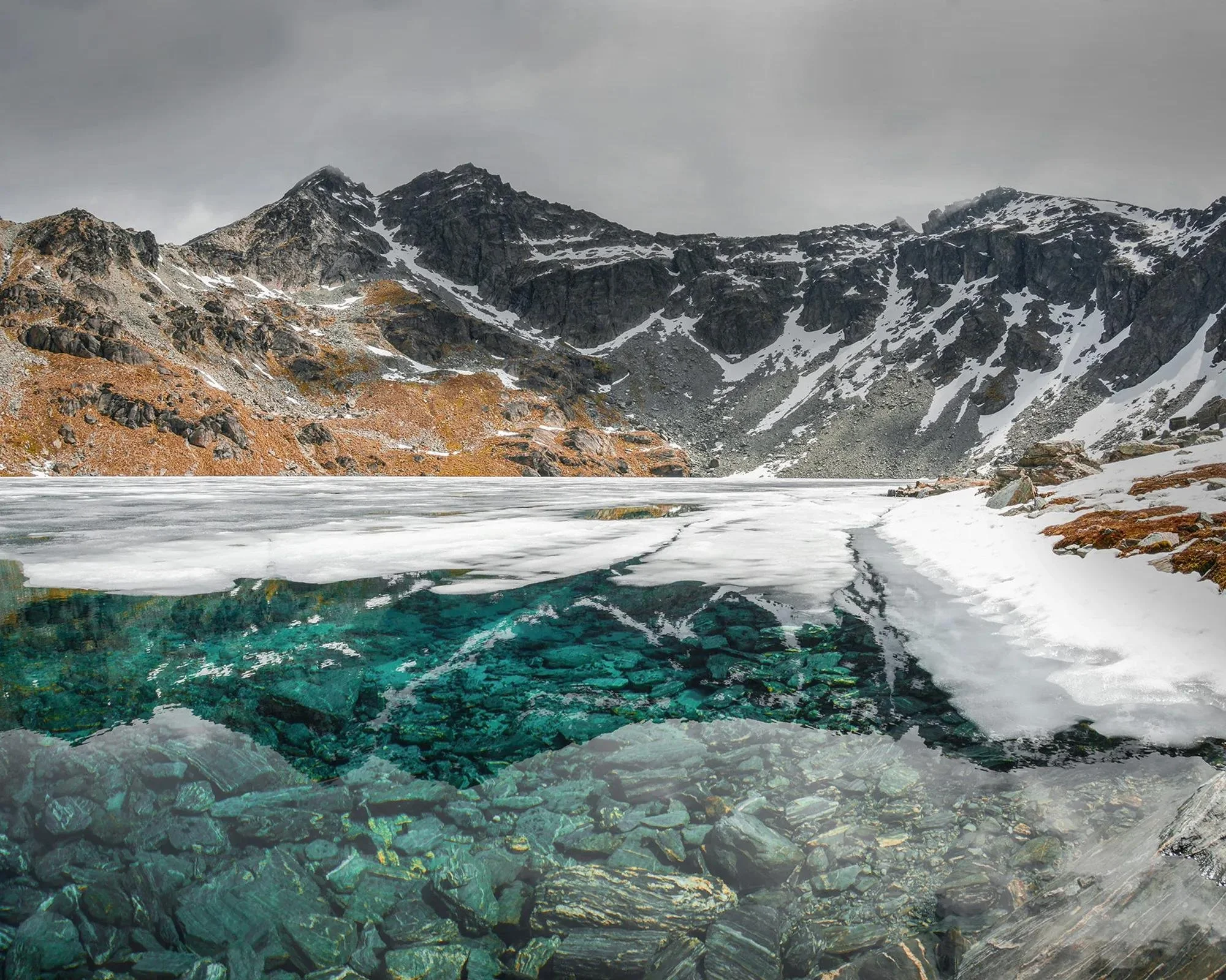 RWNMK_Destination_Off-Site_Lake-Alta.jpg