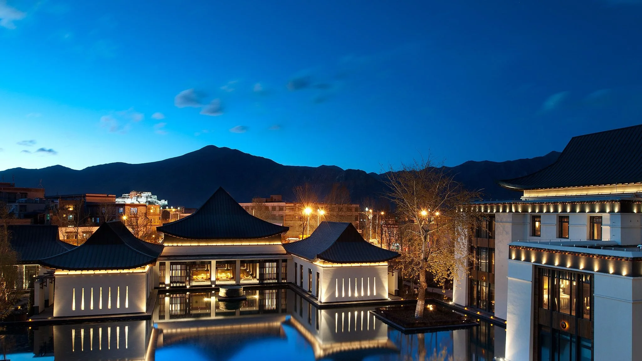Exterior2-StRegisLhasa-Tibet-CRHotel.jpg