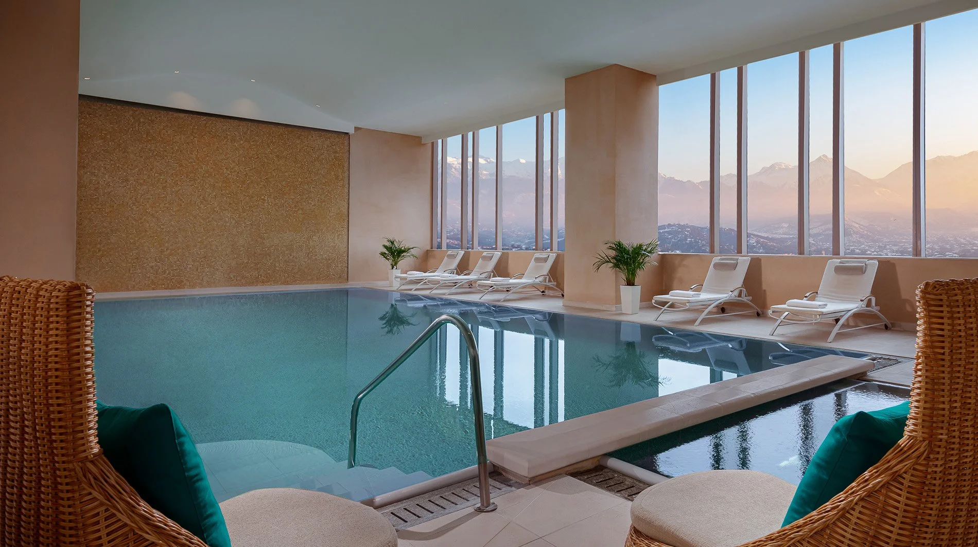the-ritz-carlton-almaty-pool.jpg