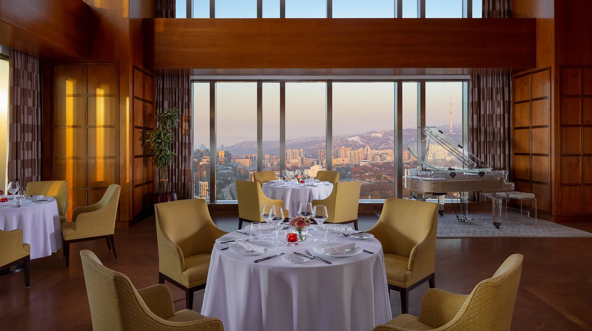 the-ritz-carlton-almaty-seven-restaurant.jpg
