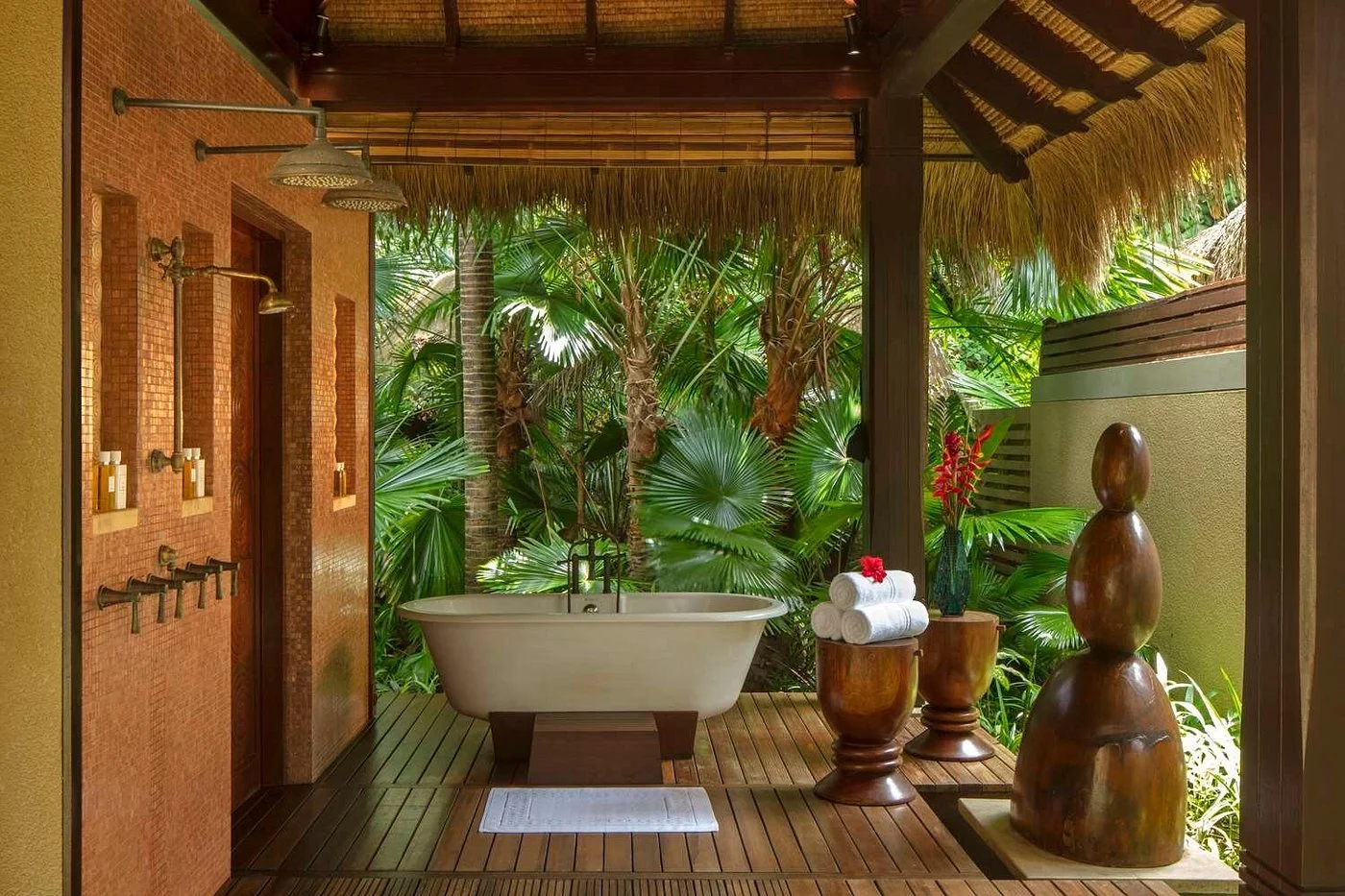 shower-and-bath-in-spa.jpg