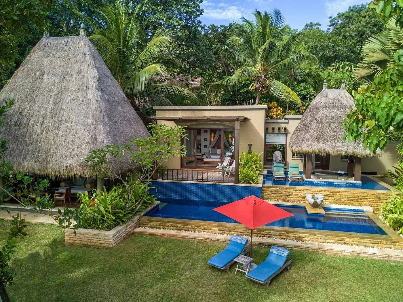 premier-beach-pool-villa.jpg
