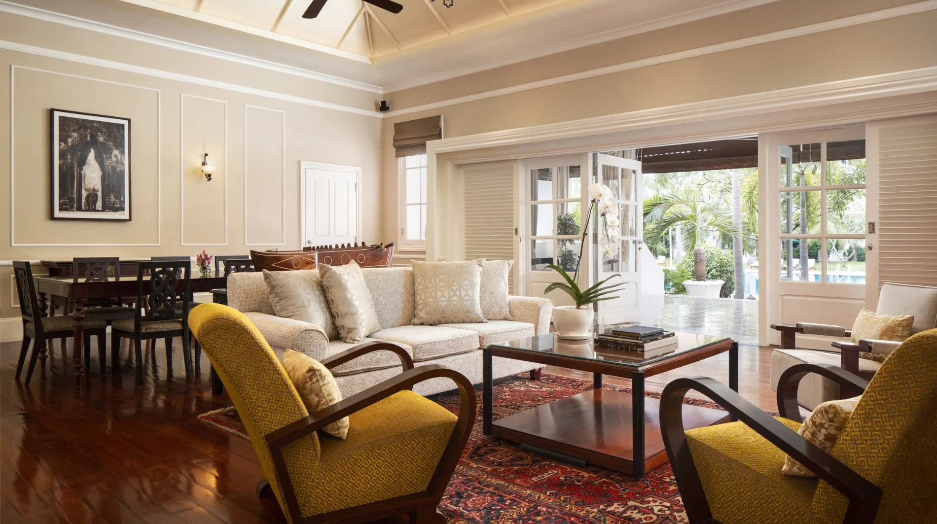 raffles-grand-hotel-dangkor-royal-villa-living-room2024.jpg