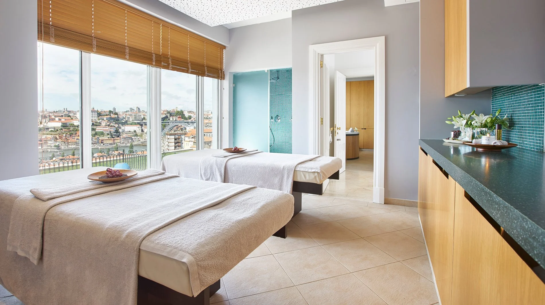 the-yeatman-spa-treatment-room-with-a-view.jpg